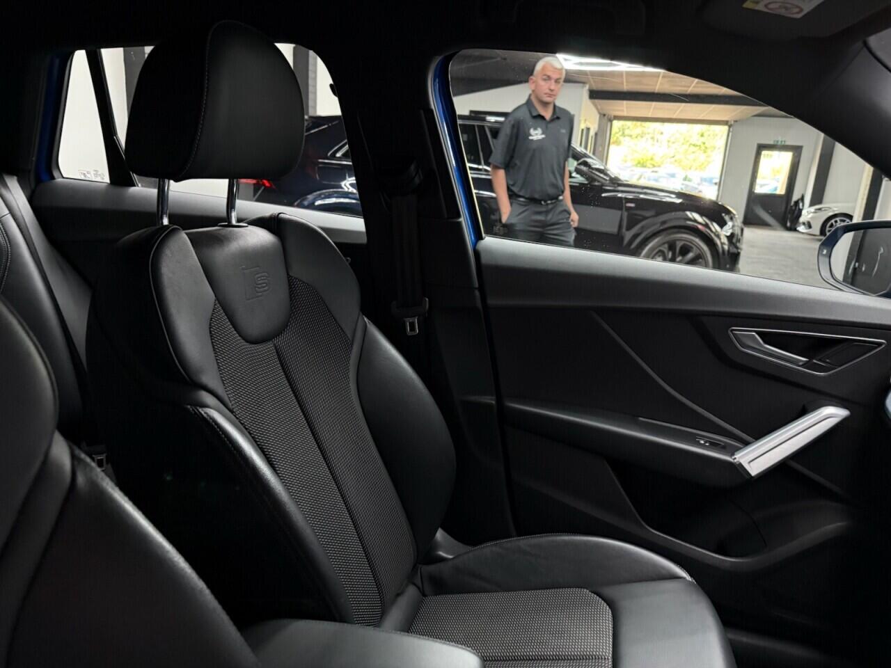 Audi Q2 view 39