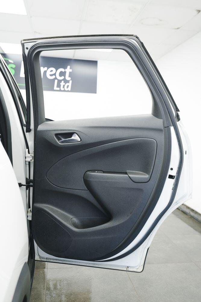 Vauxhall Crossland X view 17