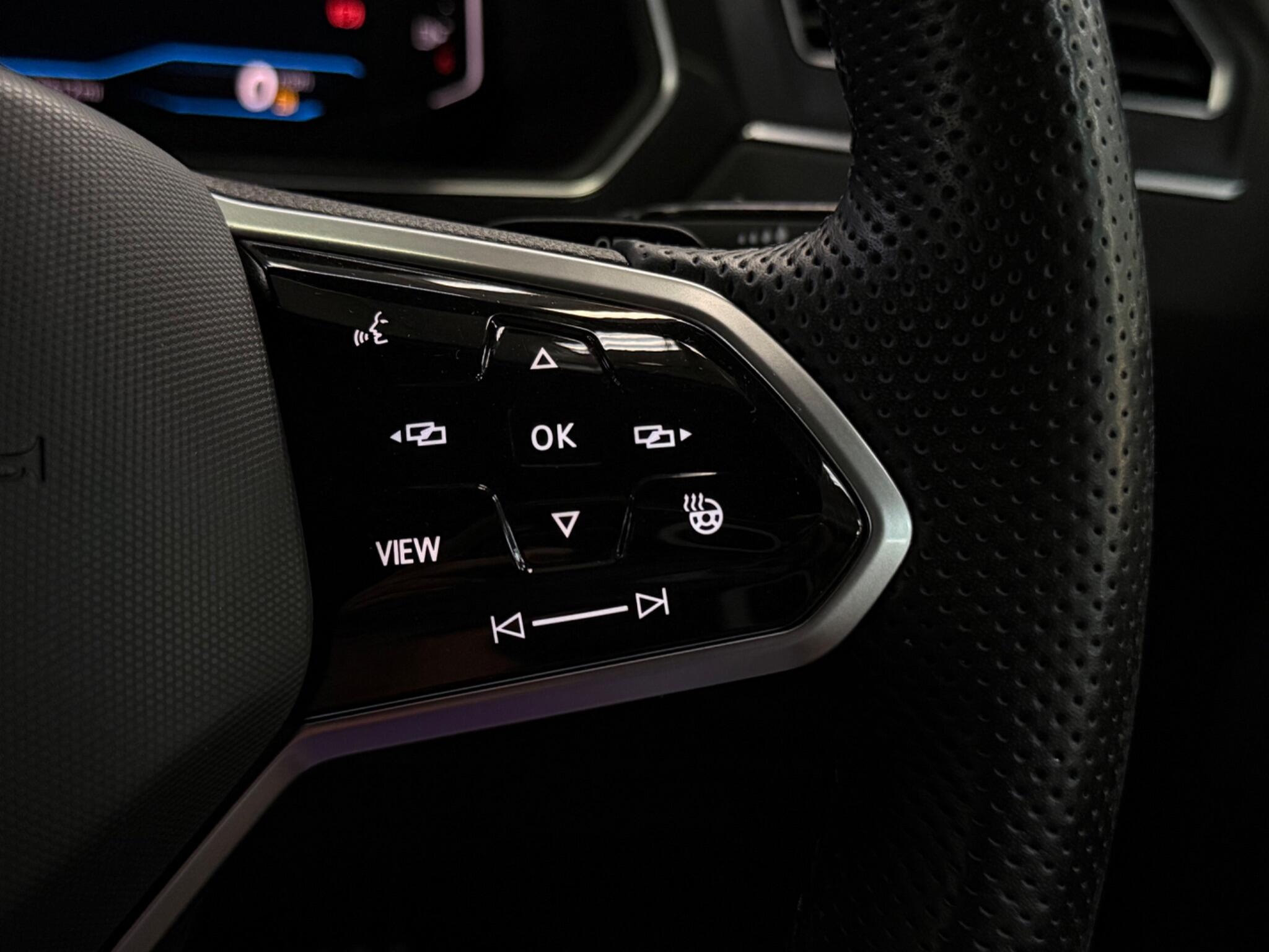 Volkswagen Tiguan view 16