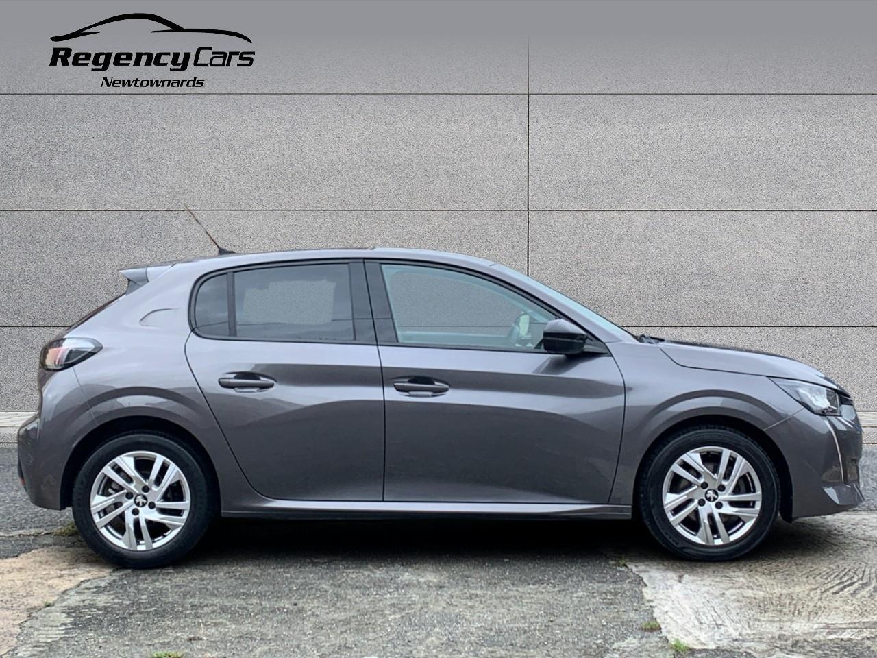 Peugeot 208 view 7