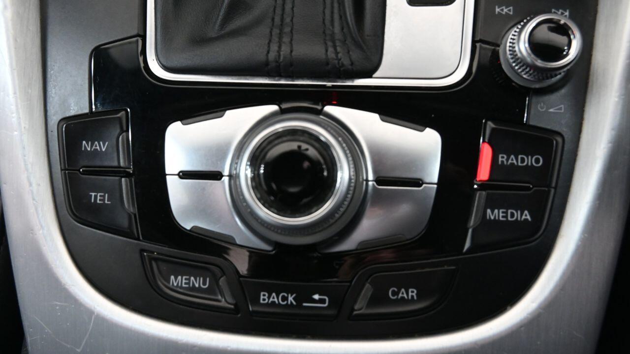 Audi Q5 view 32