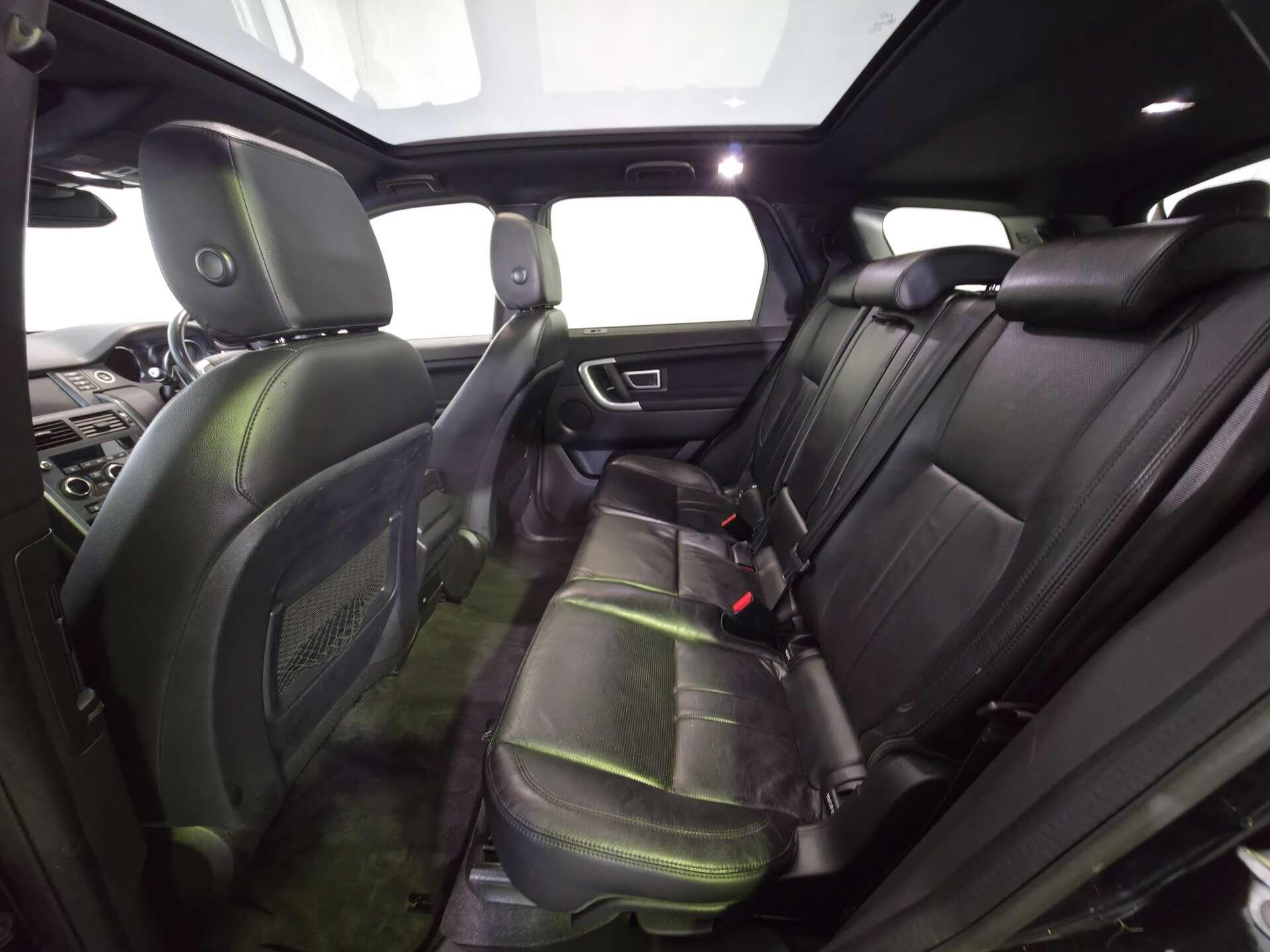 Land Rover Discovery Sport view 61