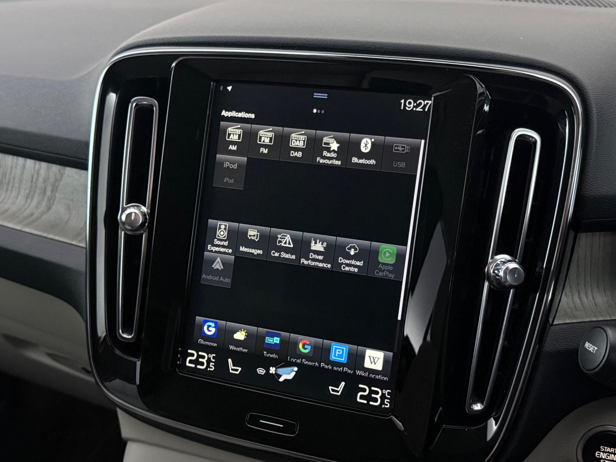 Volvo XC40 view 28