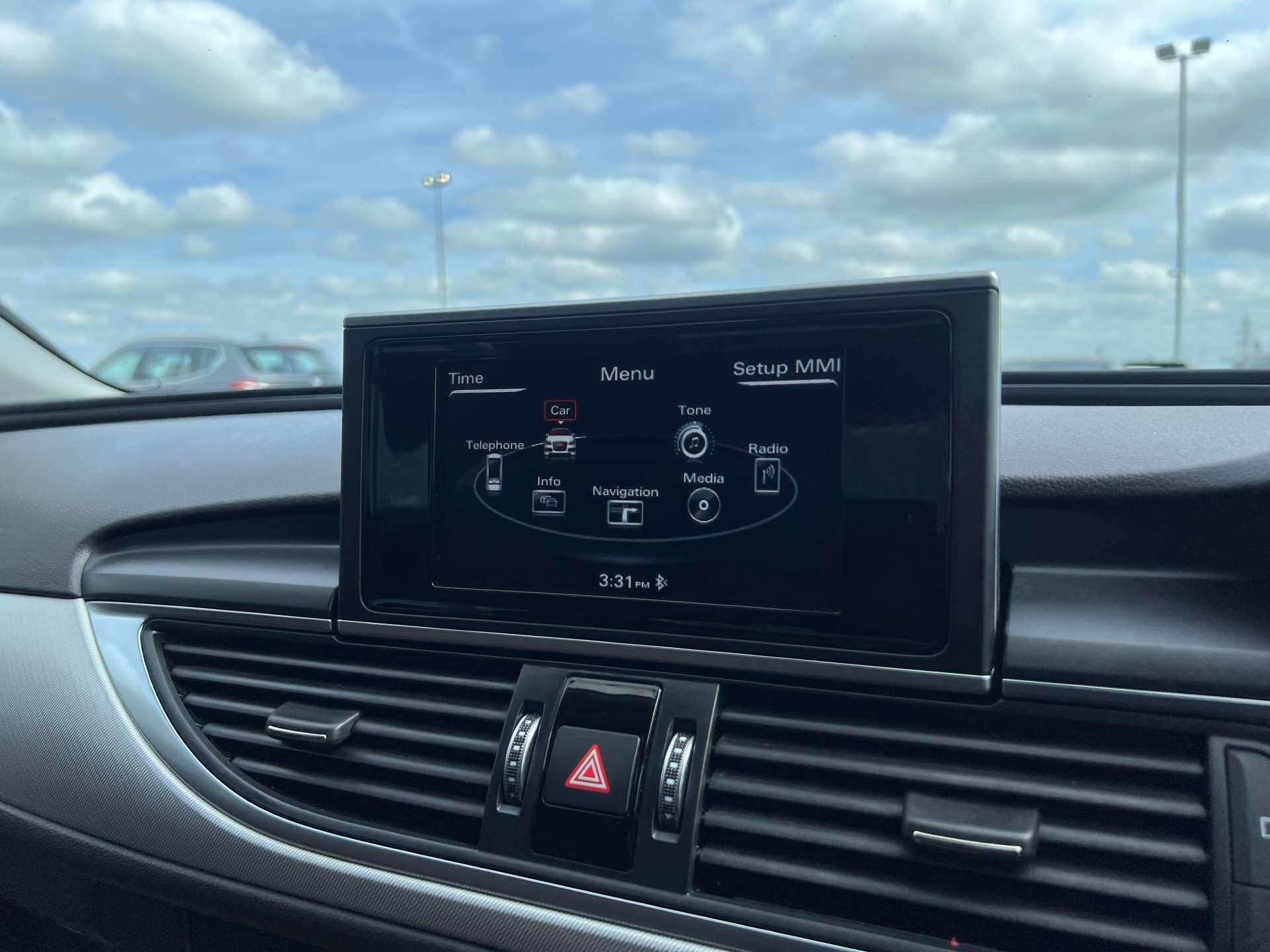 Audi A6 view 26