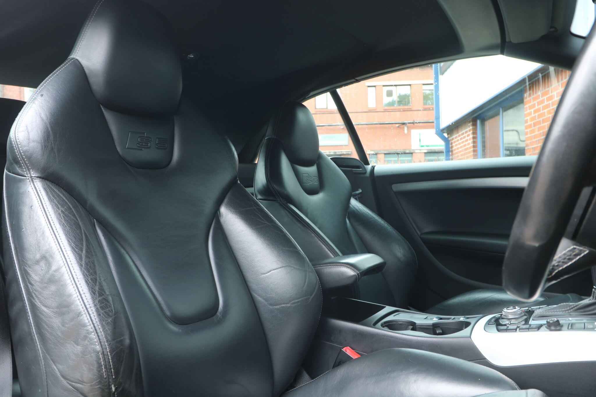 Audi S5 view 13
