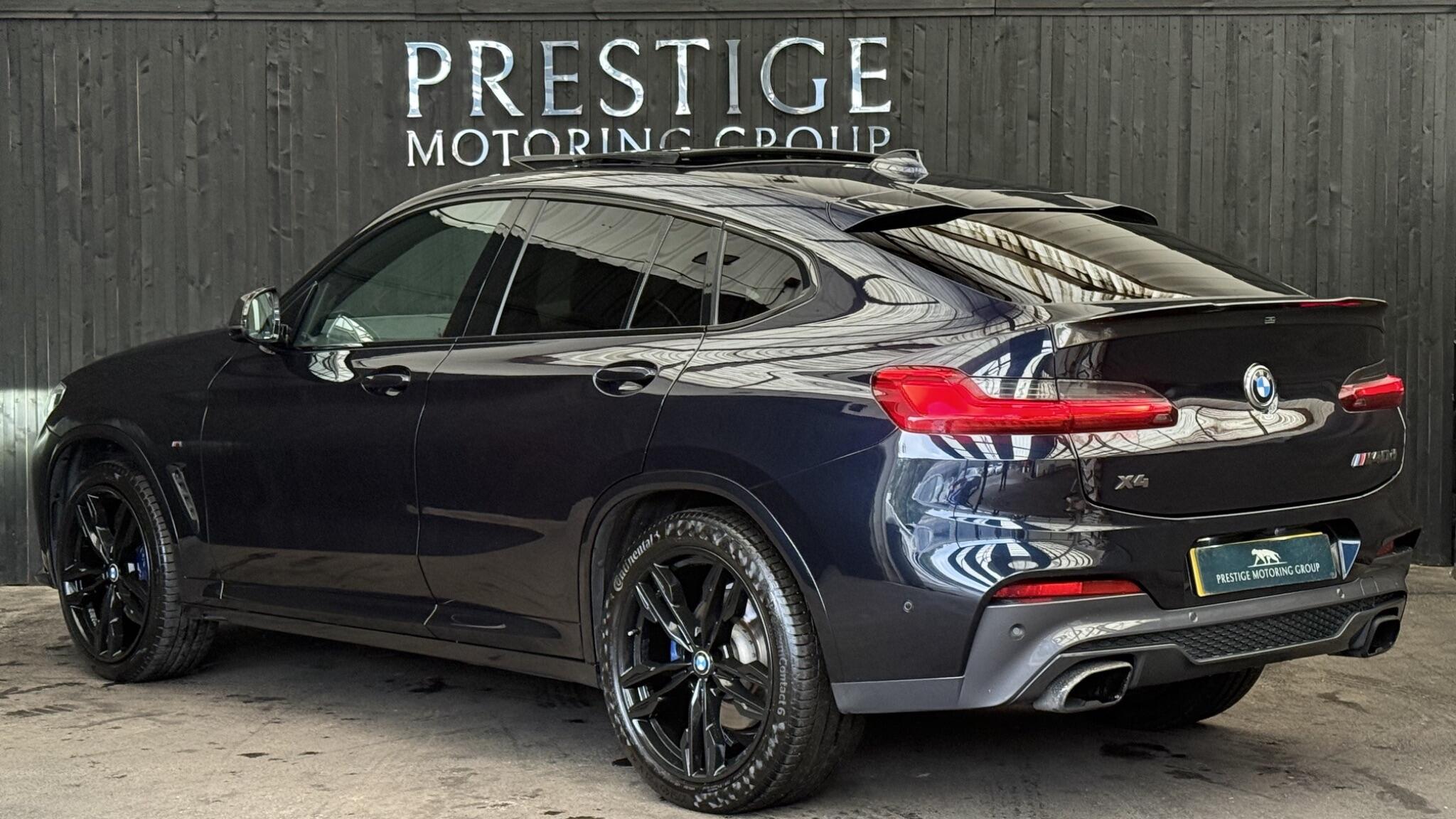 BMW X4 view 10