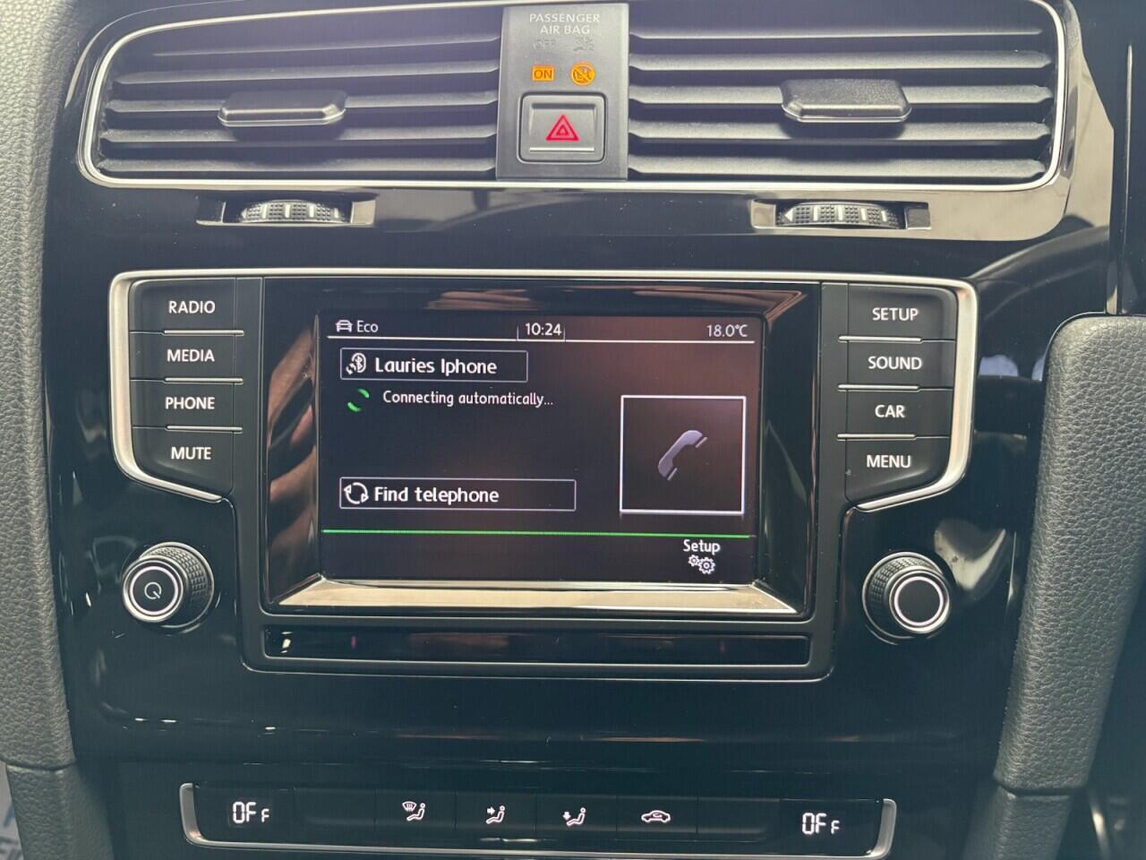 Volkswagen Golf view 23