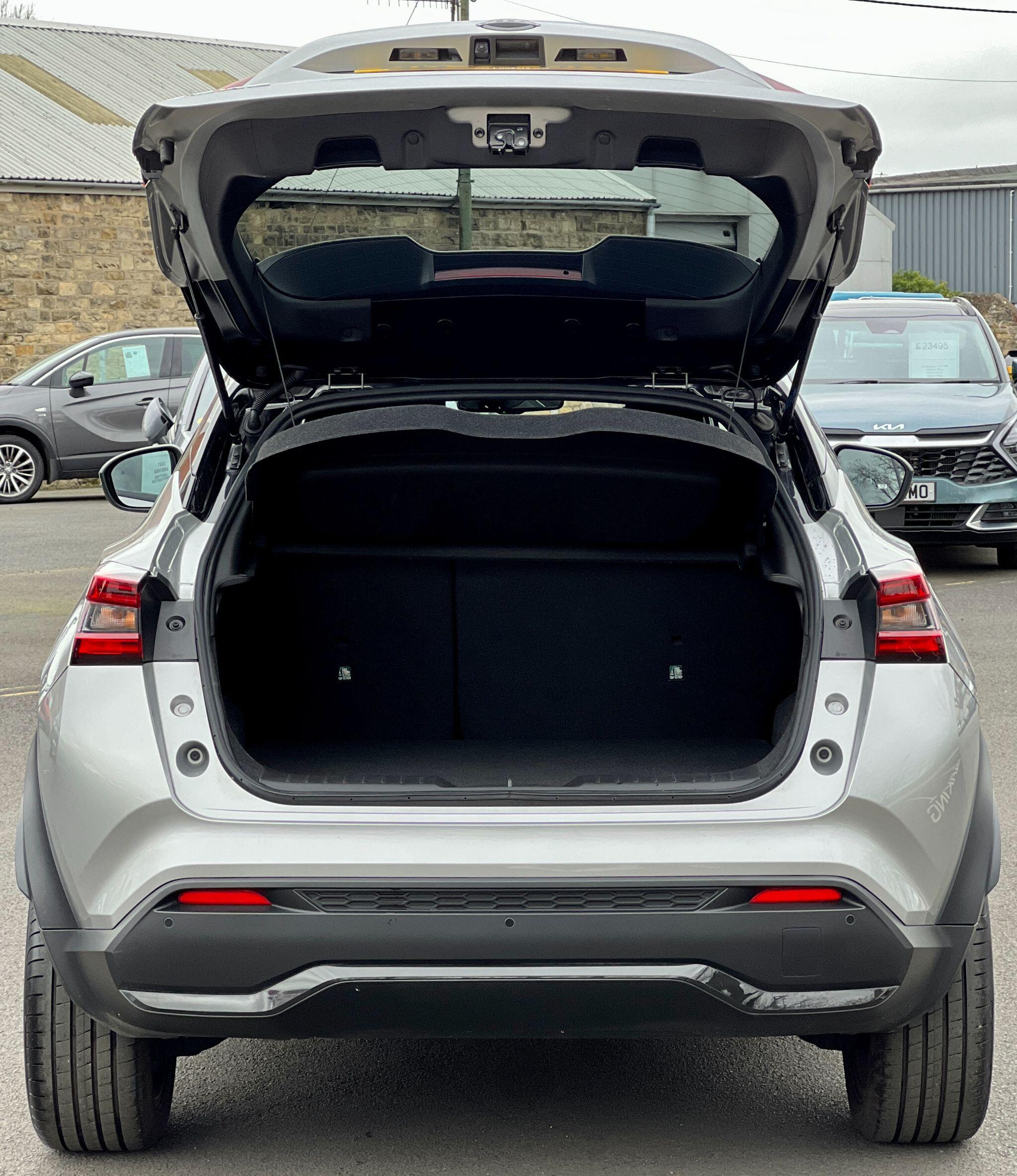 Nissan Juke view 43
