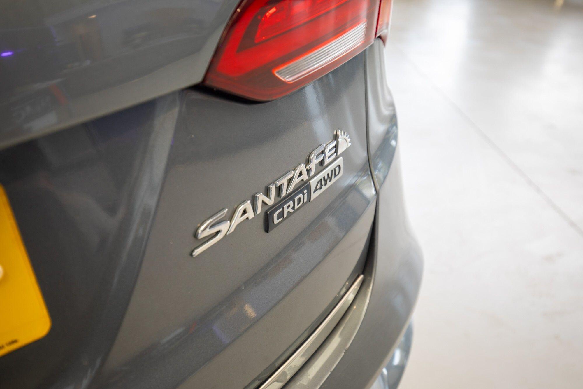 Hyundai Santa Fe view 9
