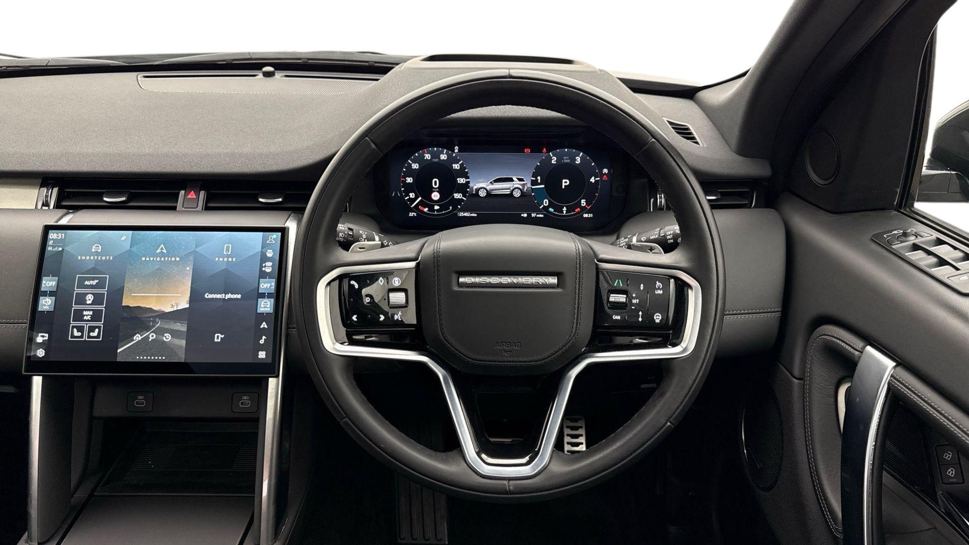 Land Rover Discovery Sport view 15