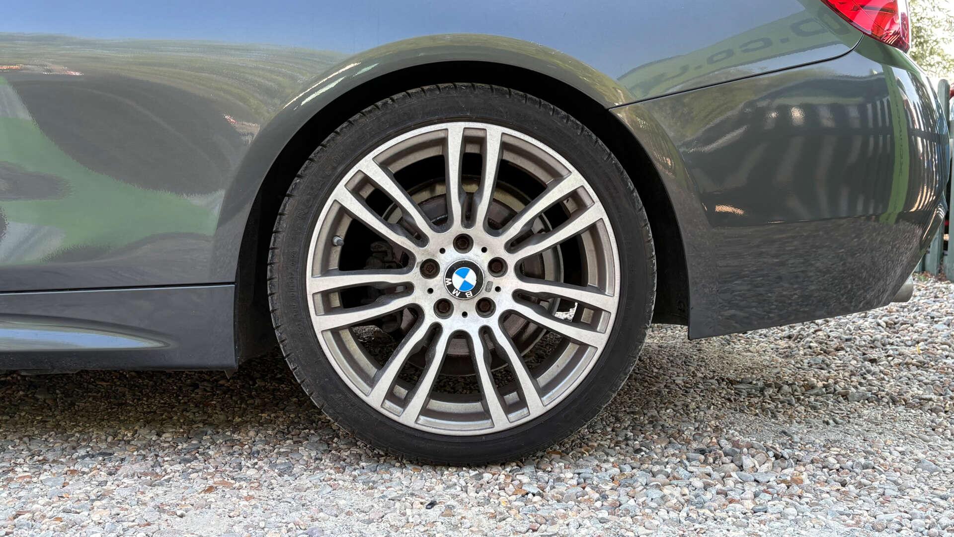 BMW 4 Series view 33