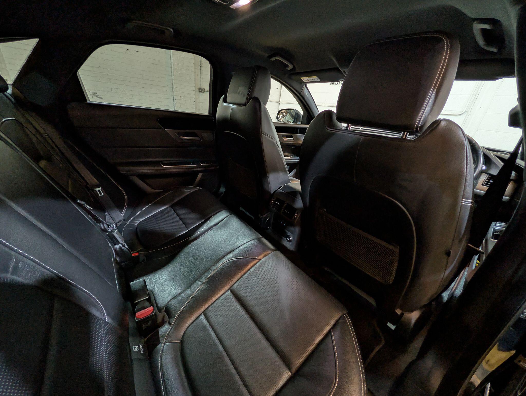Jaguar XF view 48