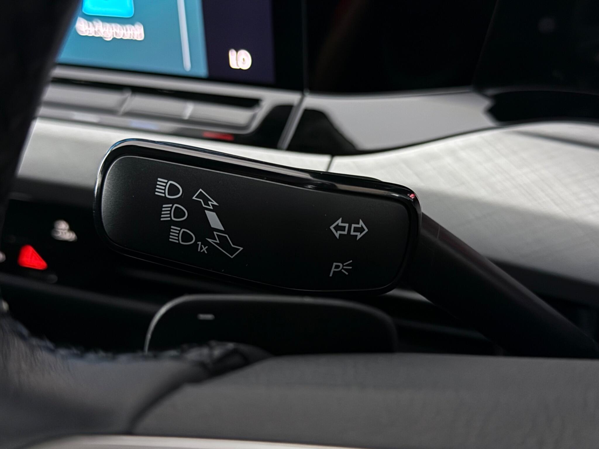 Volkswagen Golf view 17