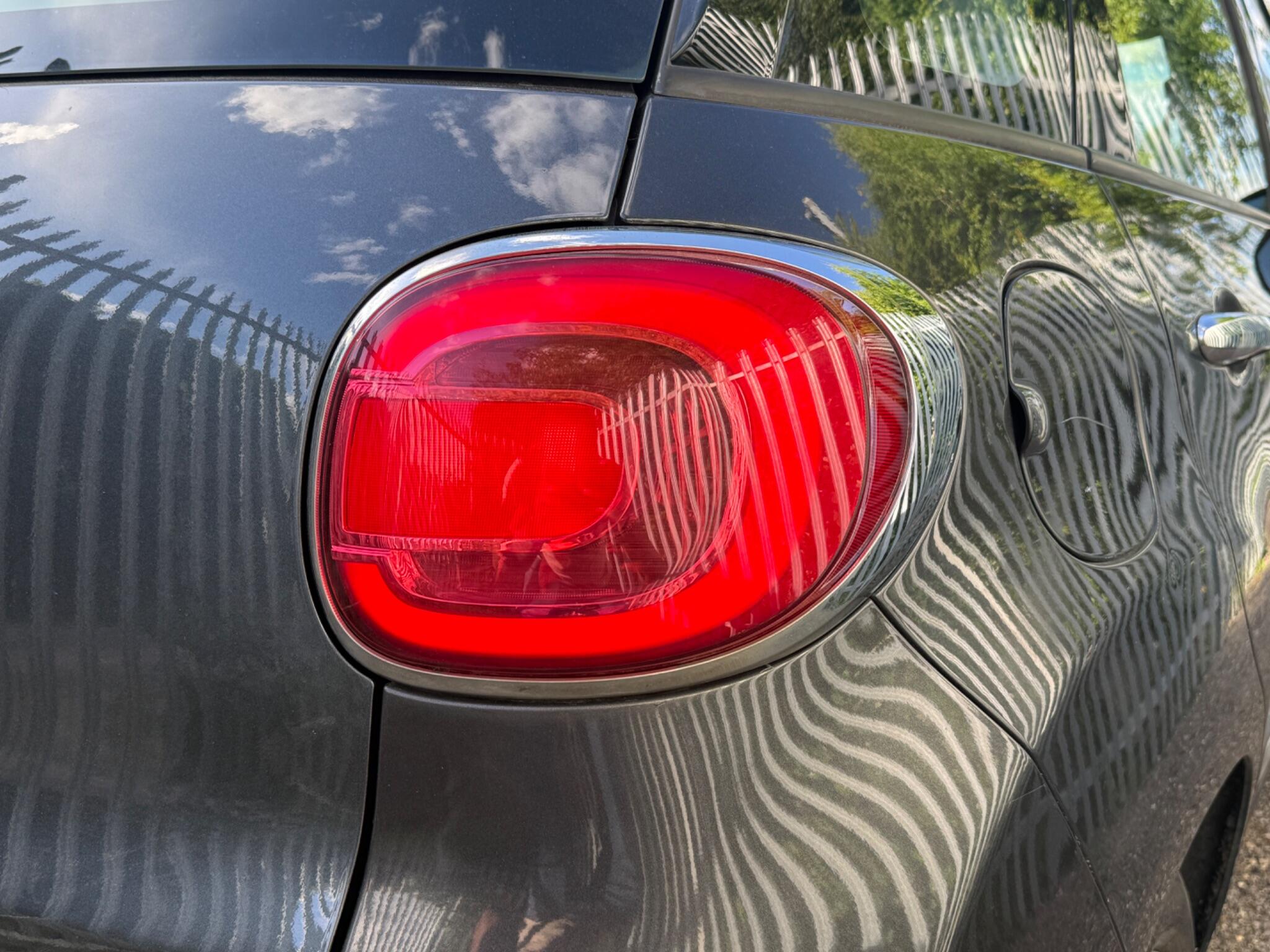 2015 Fiat 500L image 37