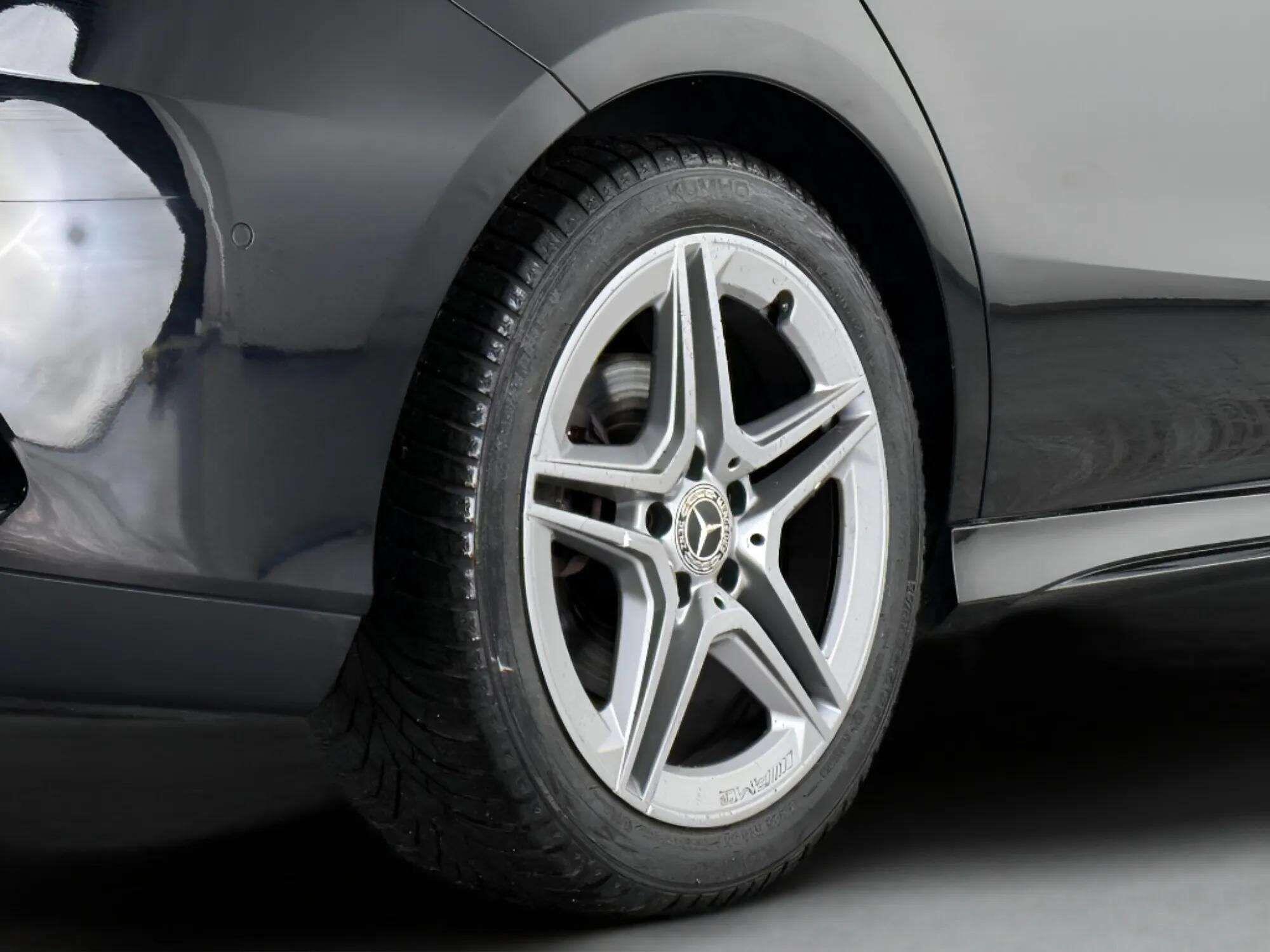 Mercedes-Benz Cla view 7
