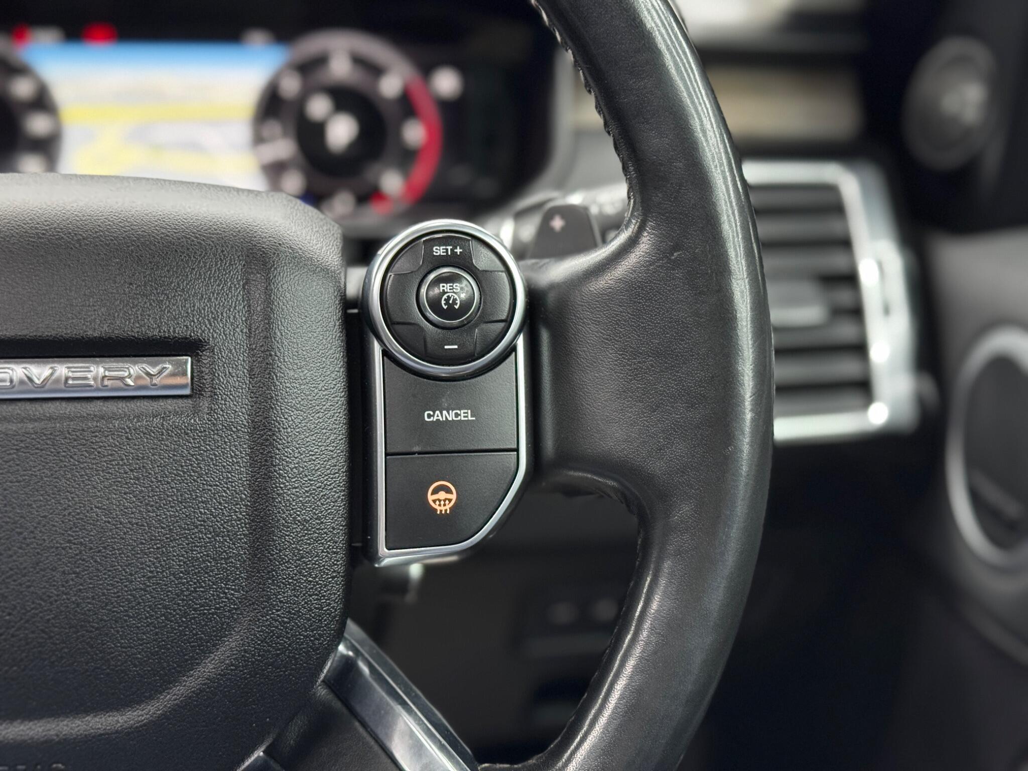 Land Rover Discovery view 22