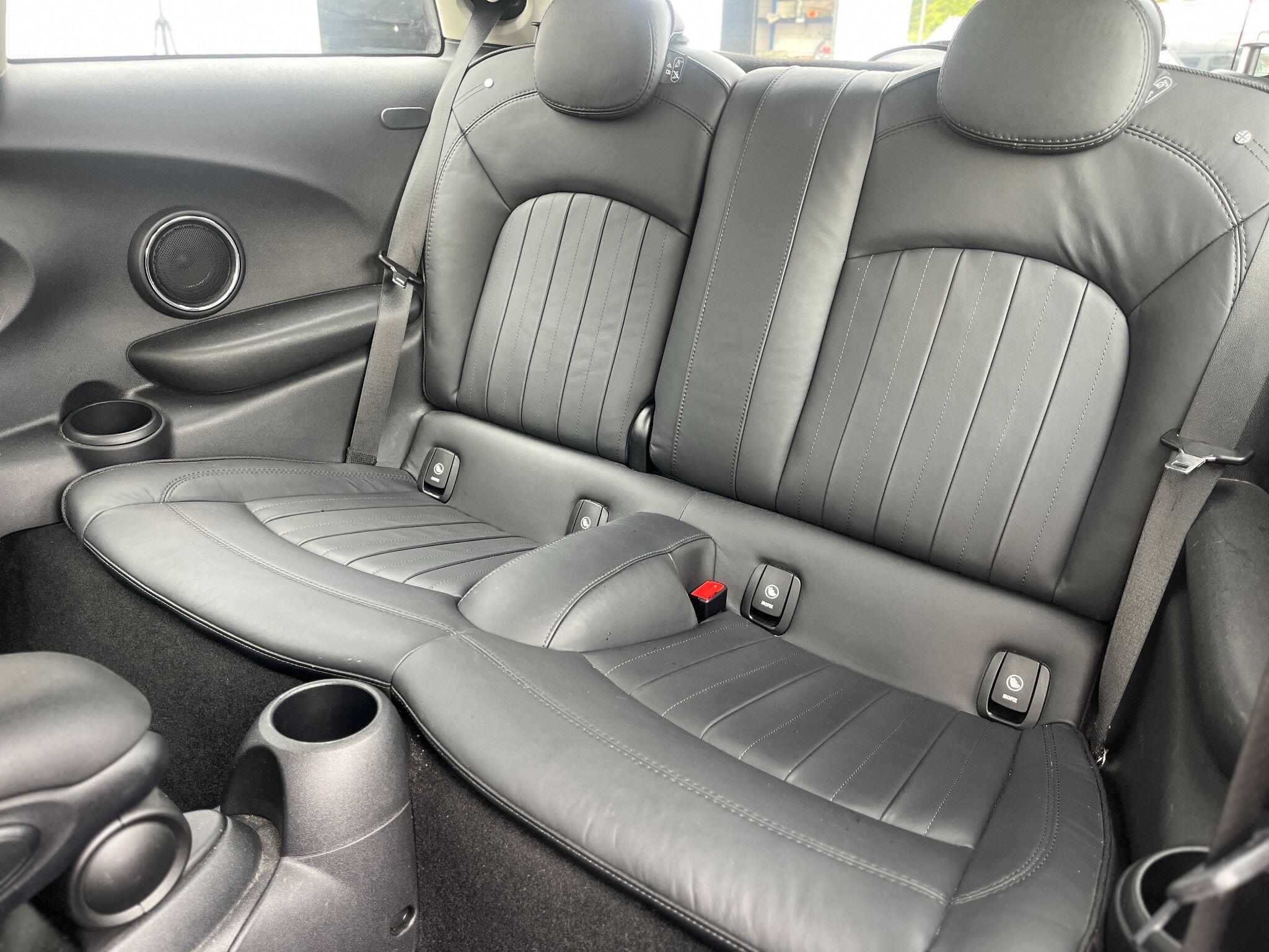 Mini Hatch view 22