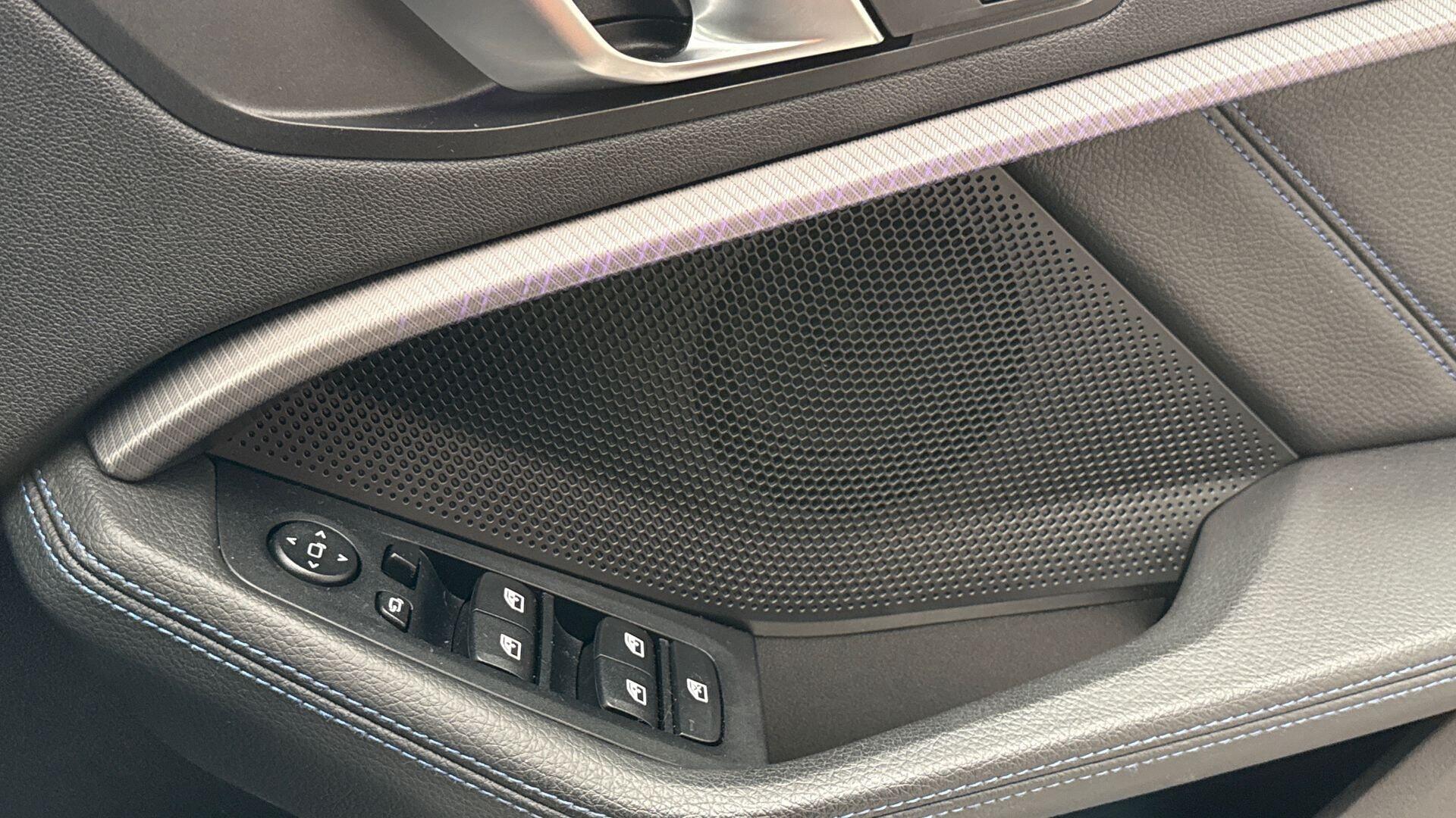 BMW 1 Series view 21