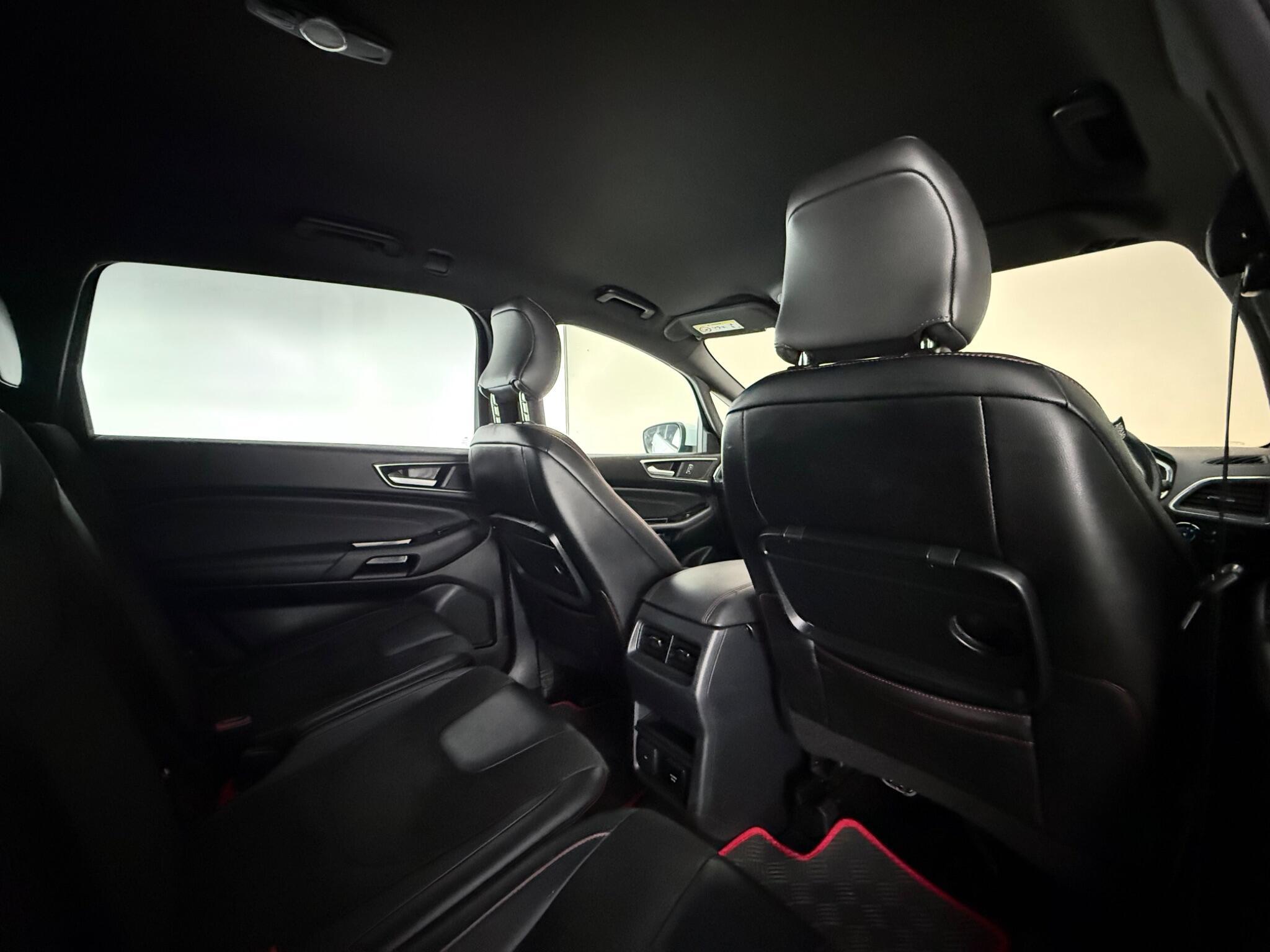 Ford S-Max view 30