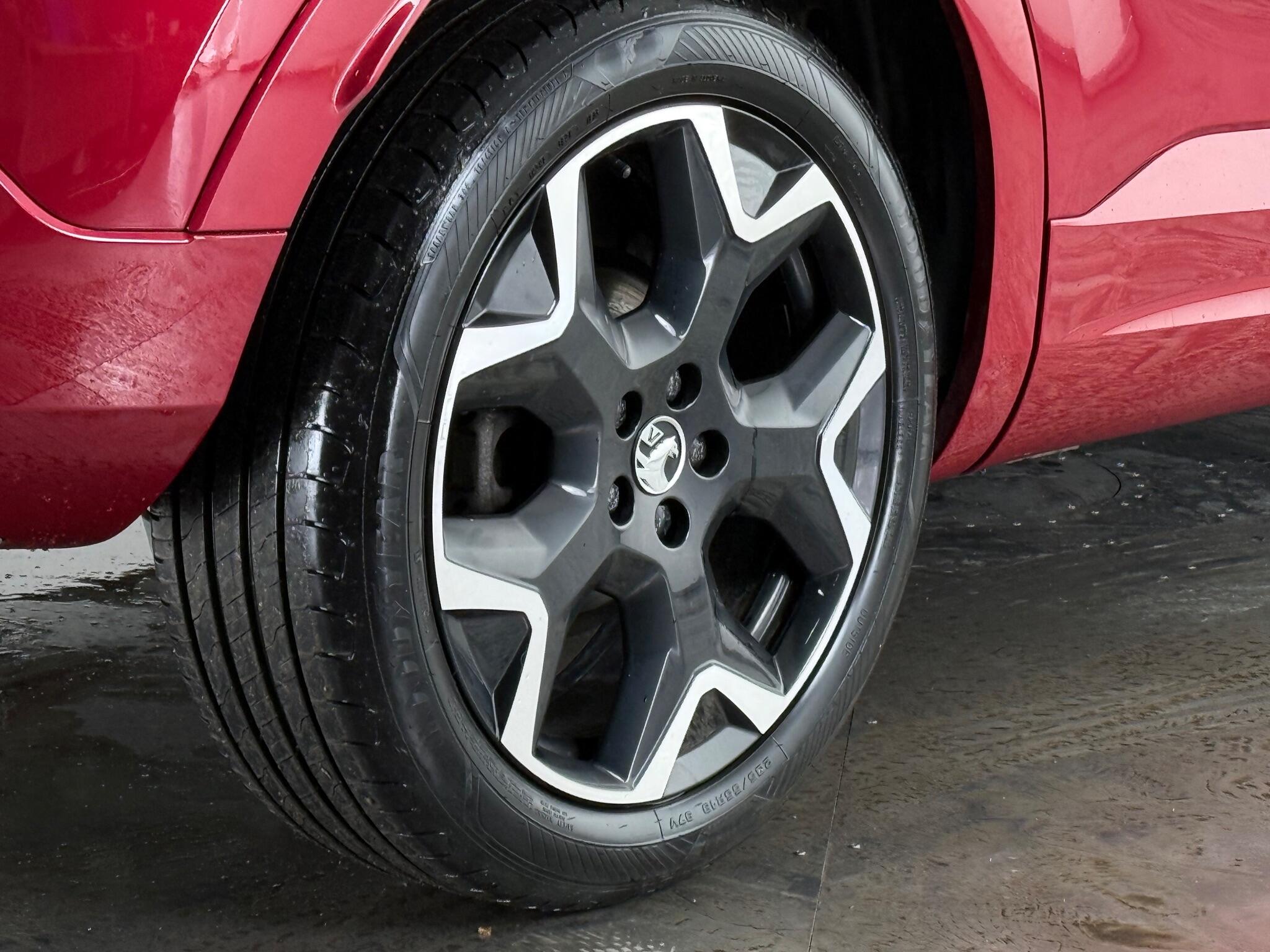 Vauxhall Grandland view 11
