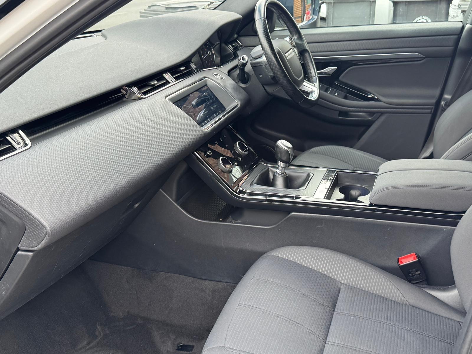 Land Rover Range Rover Evoque view 31