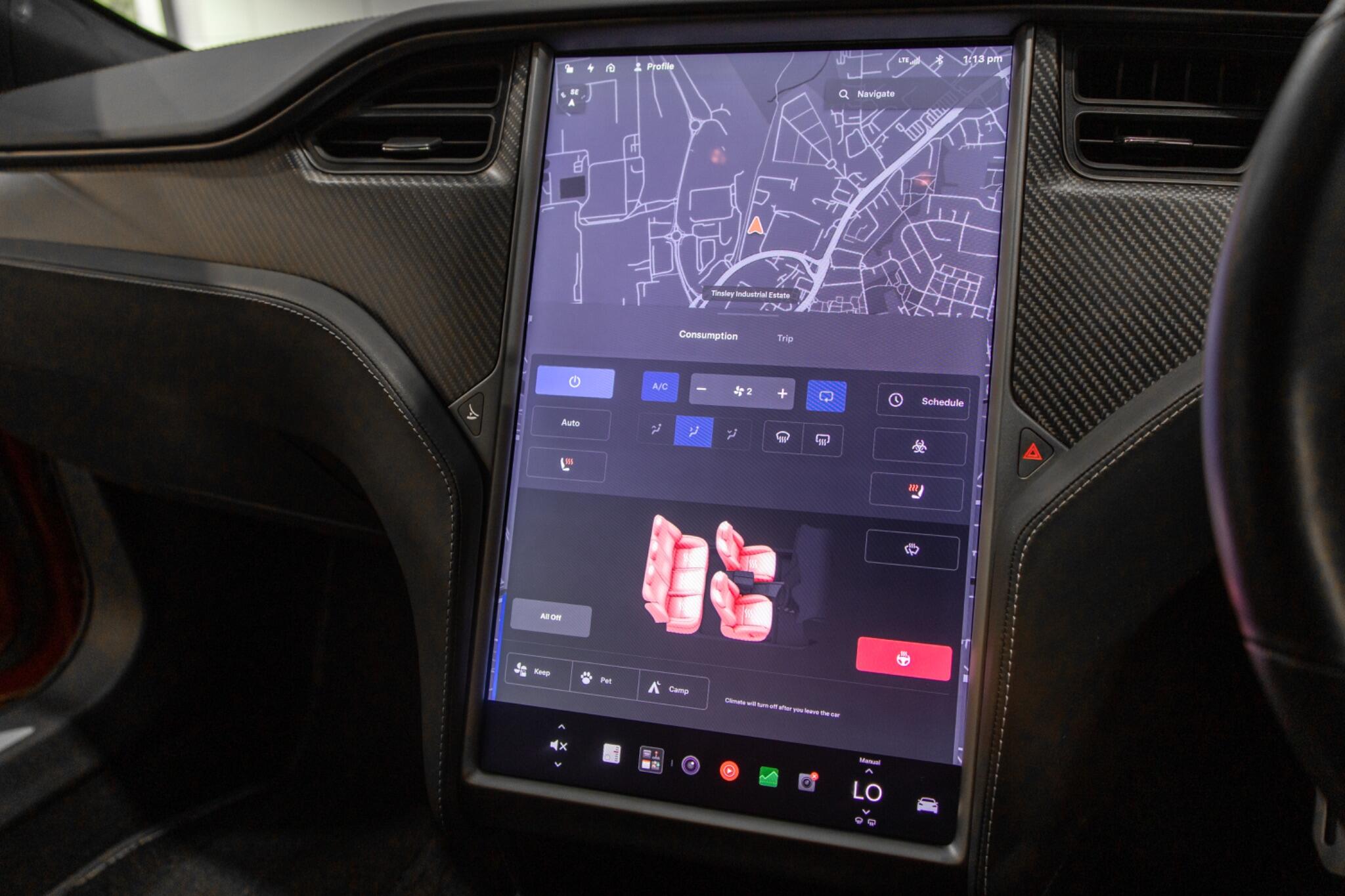 Tesla Model S view 28