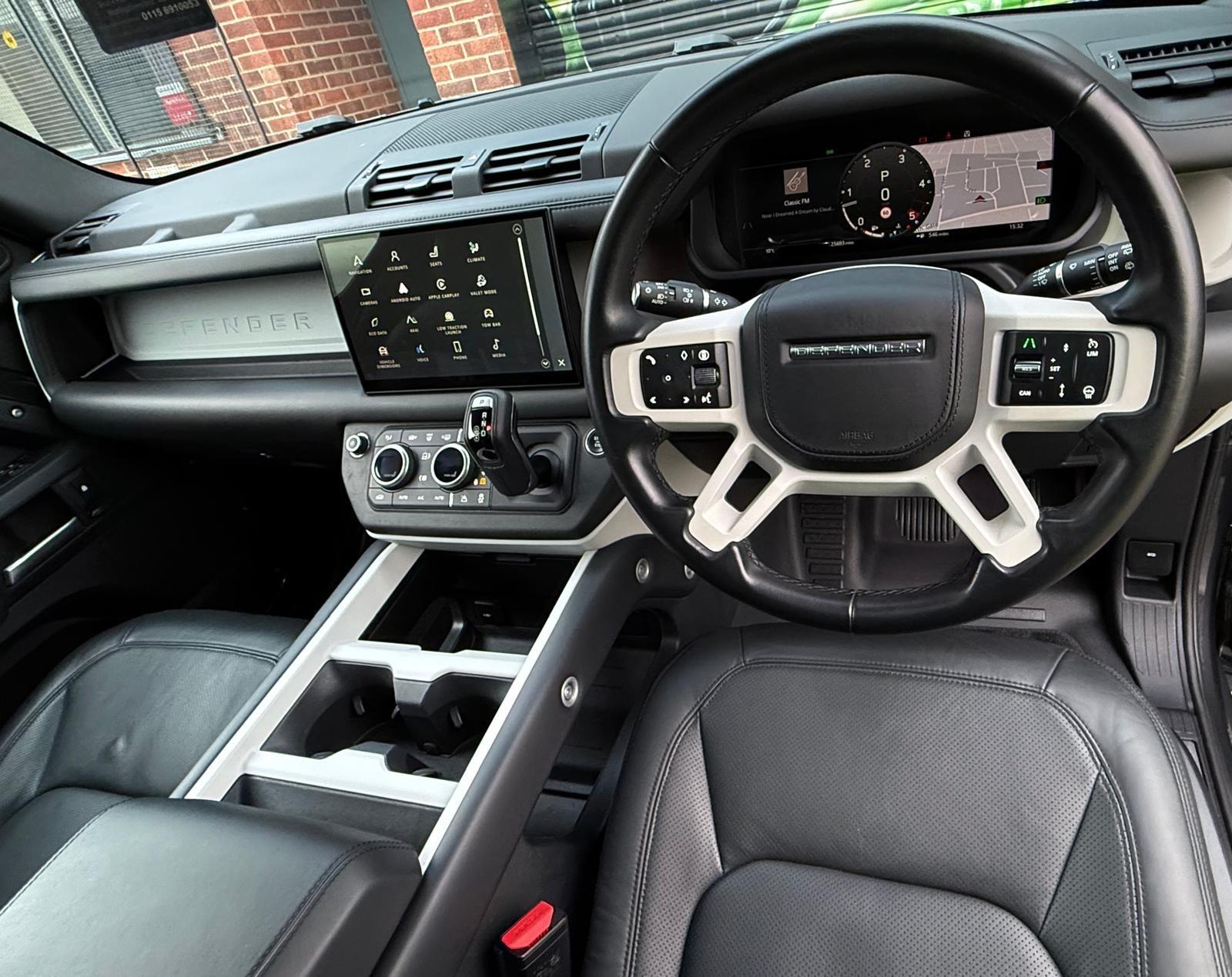 Land Rover Defender view 17