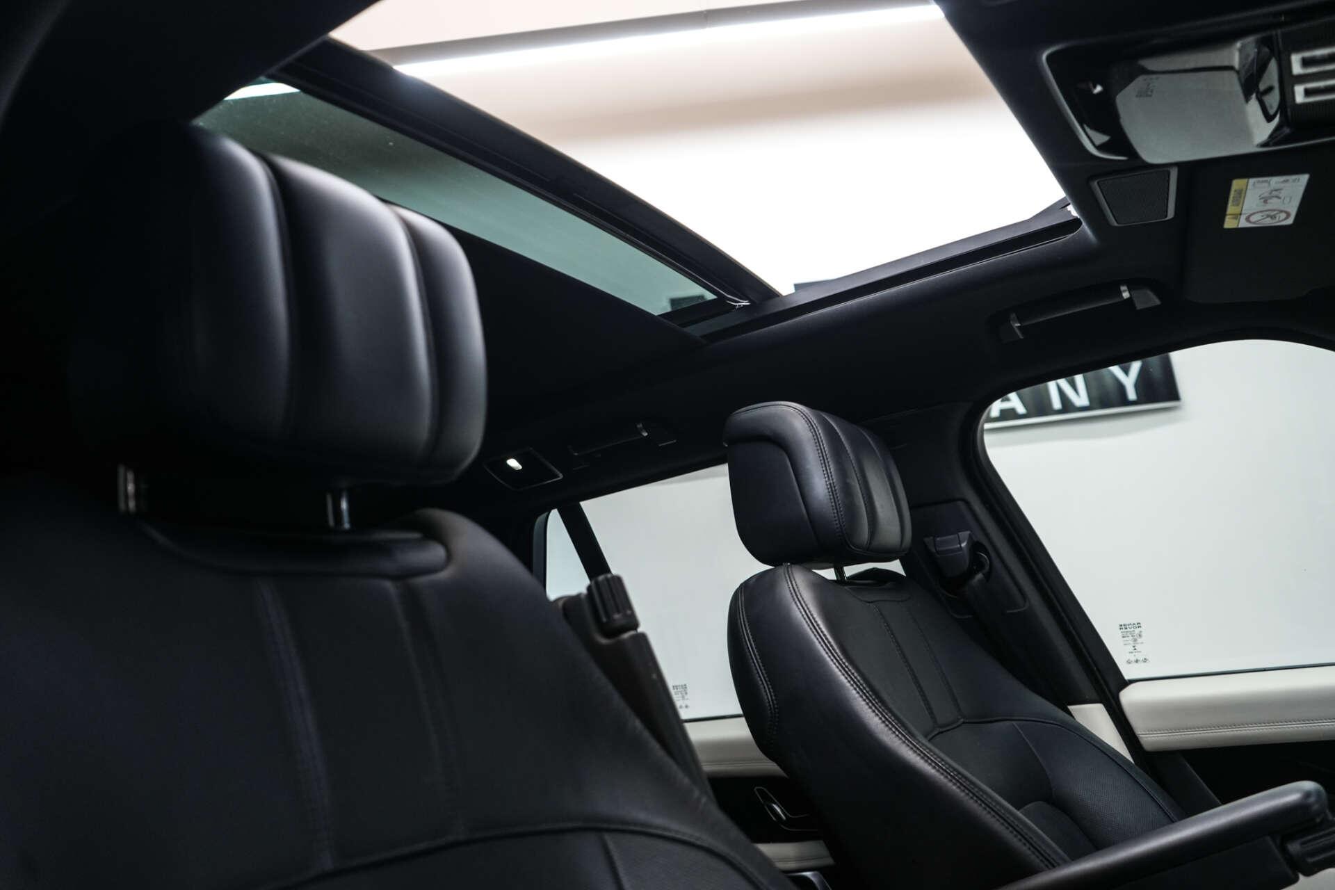 Land Rover Range Rover view 24