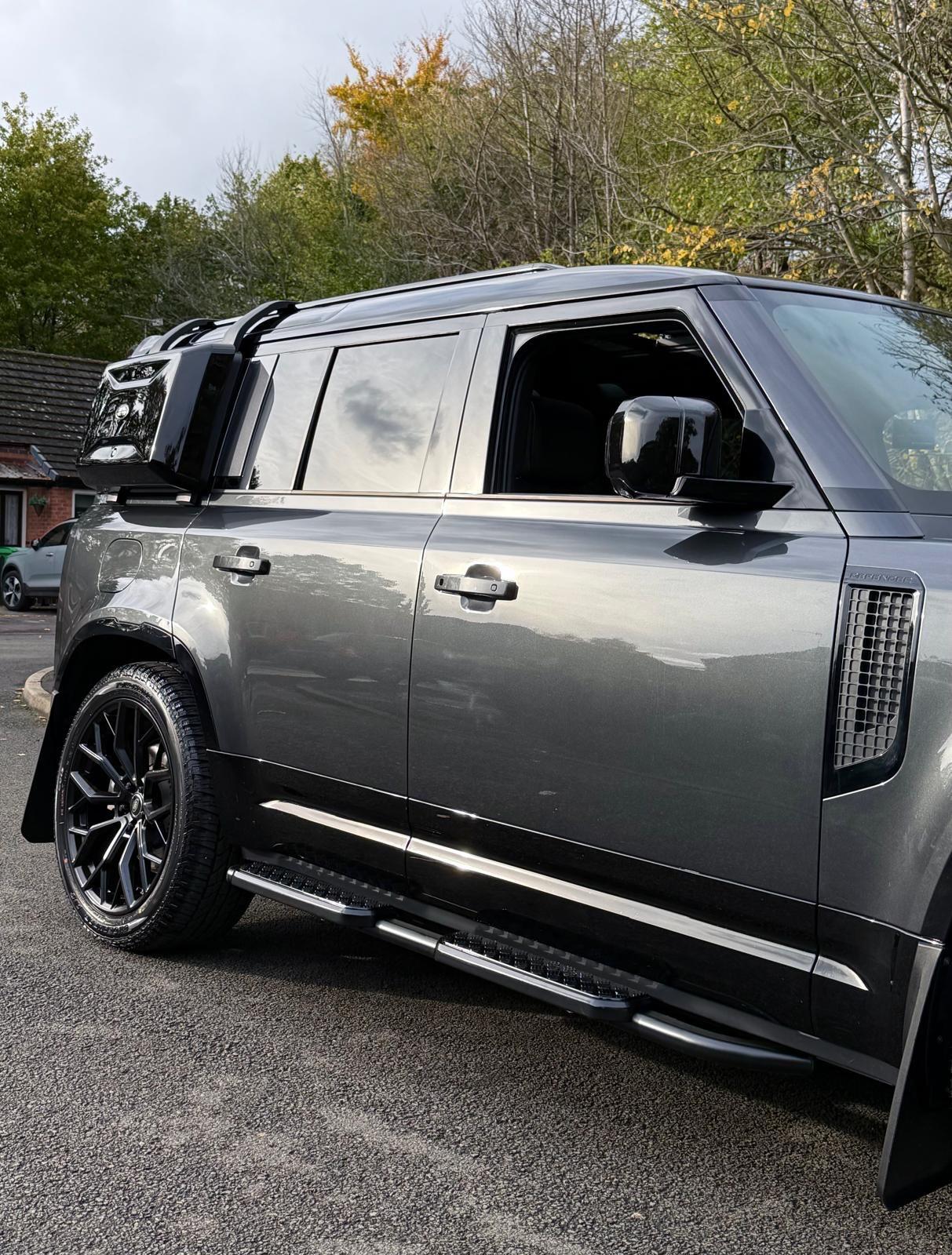 Land Rover Defender view 63