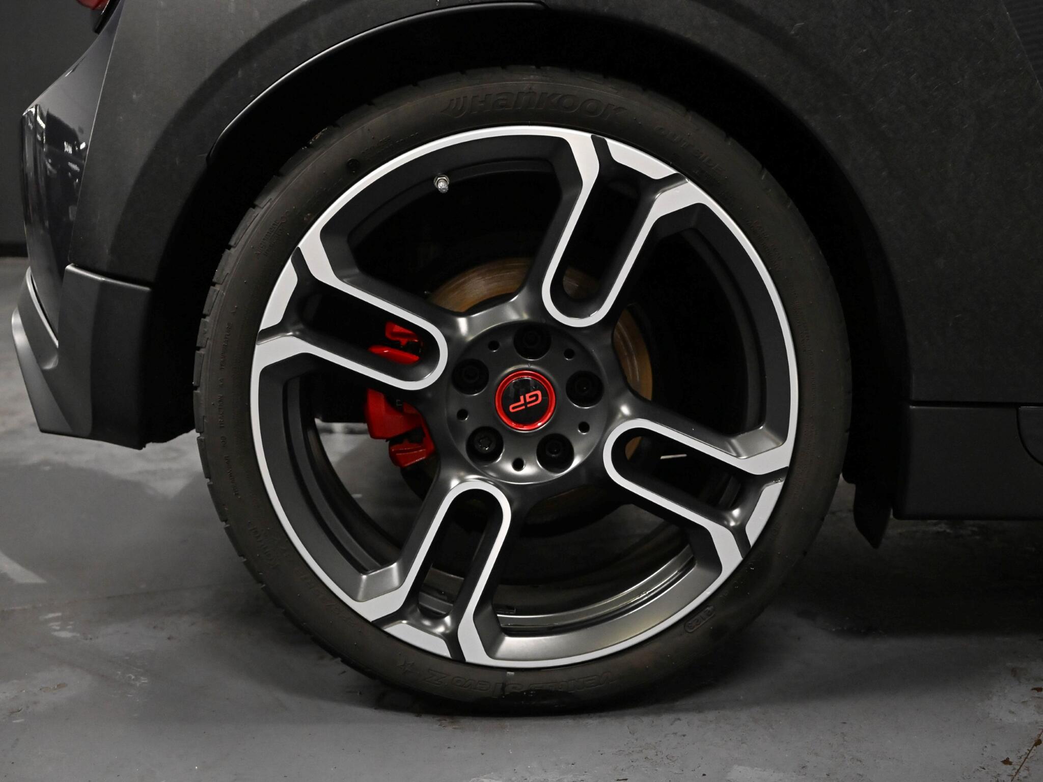 Mini Hatch view 54