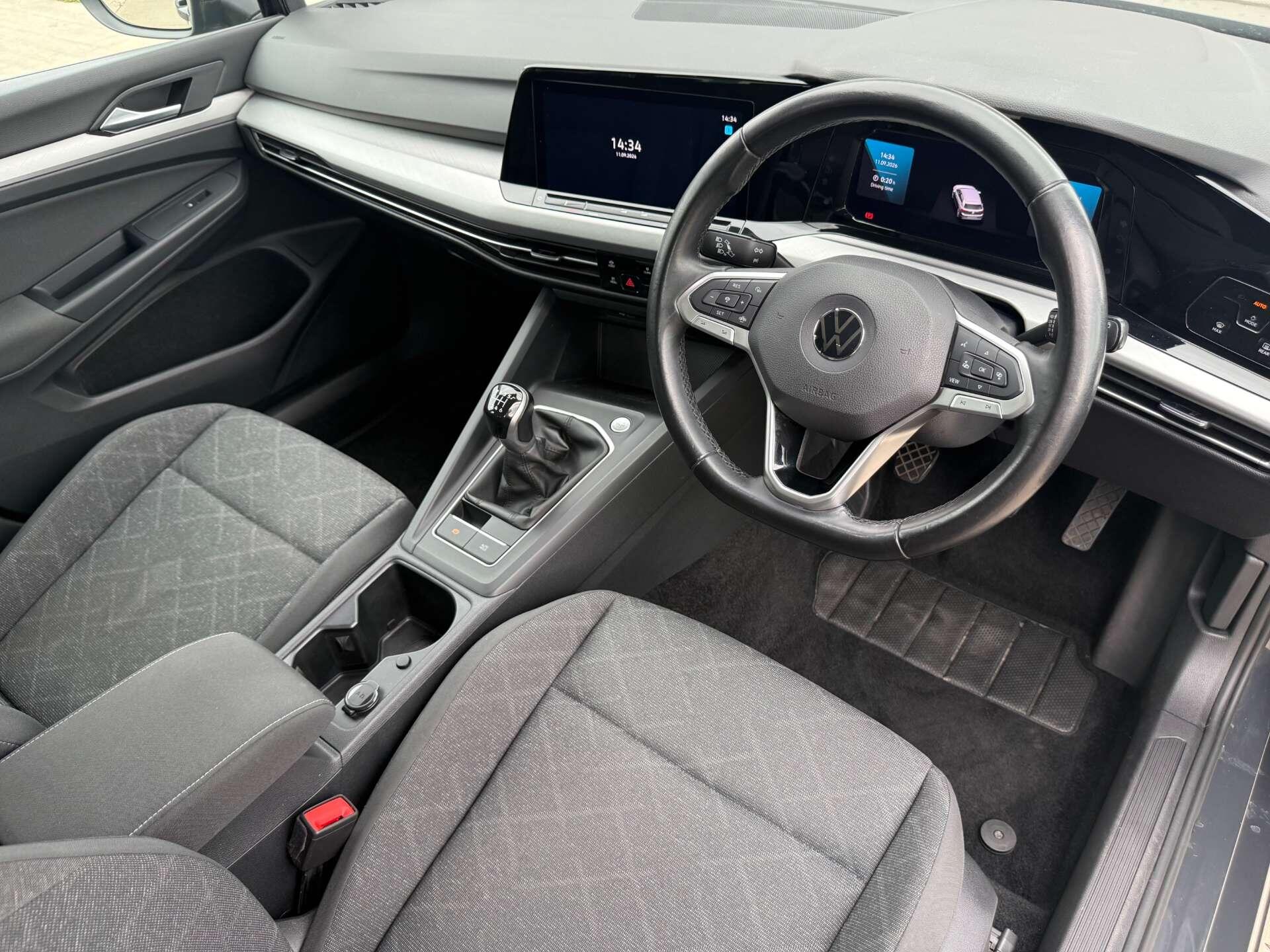 Volkswagen Golf view 7