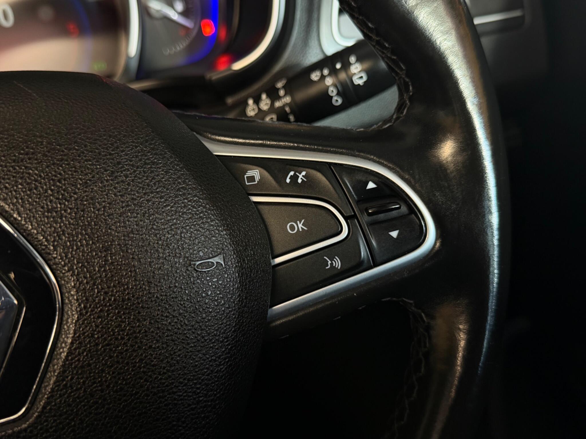 Renault Koleos view 32