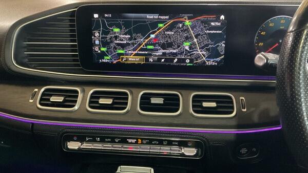 Mercedes-Benz Gle view 13