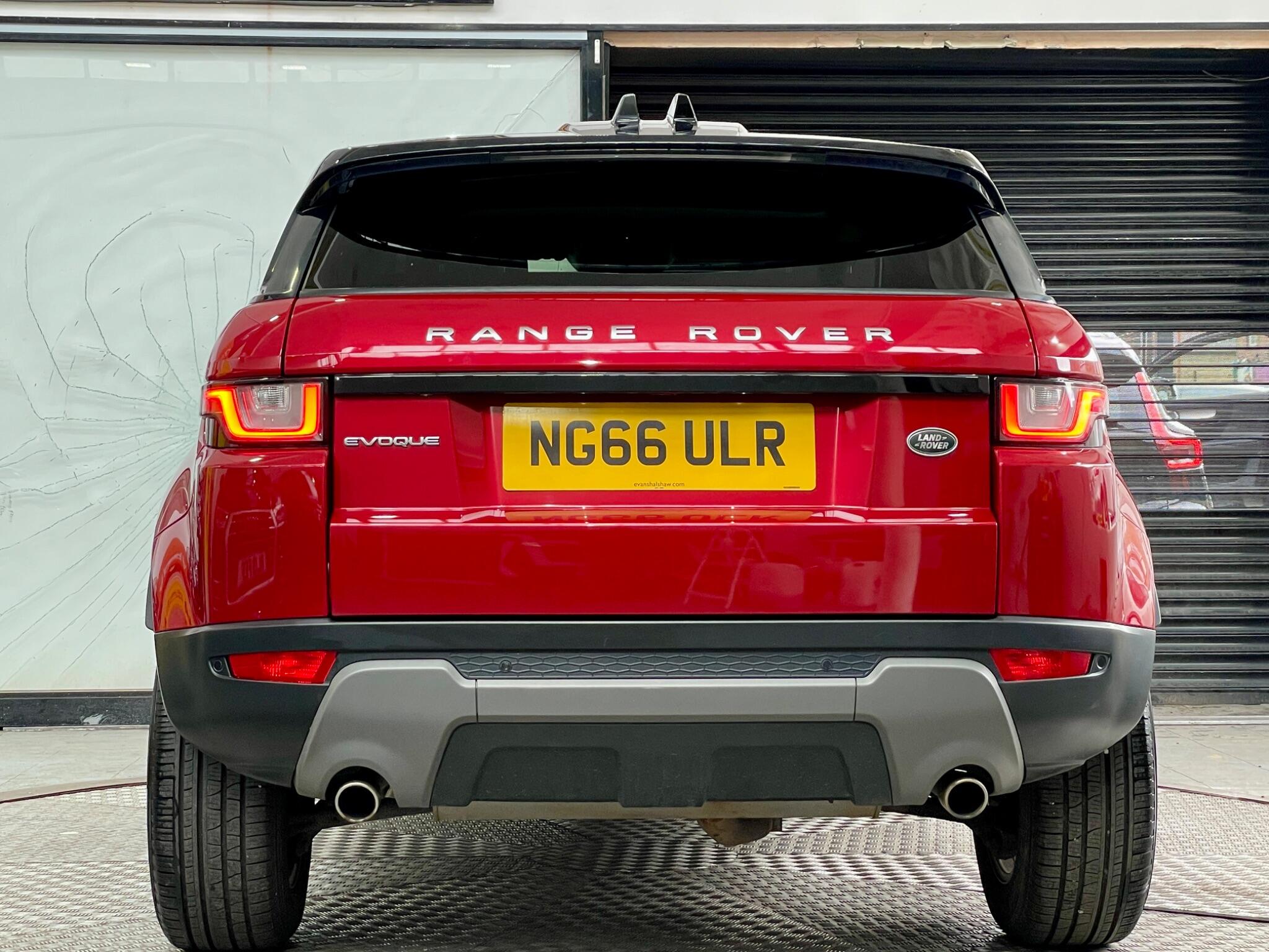 Land Rover Range Rover Evoque view 19
