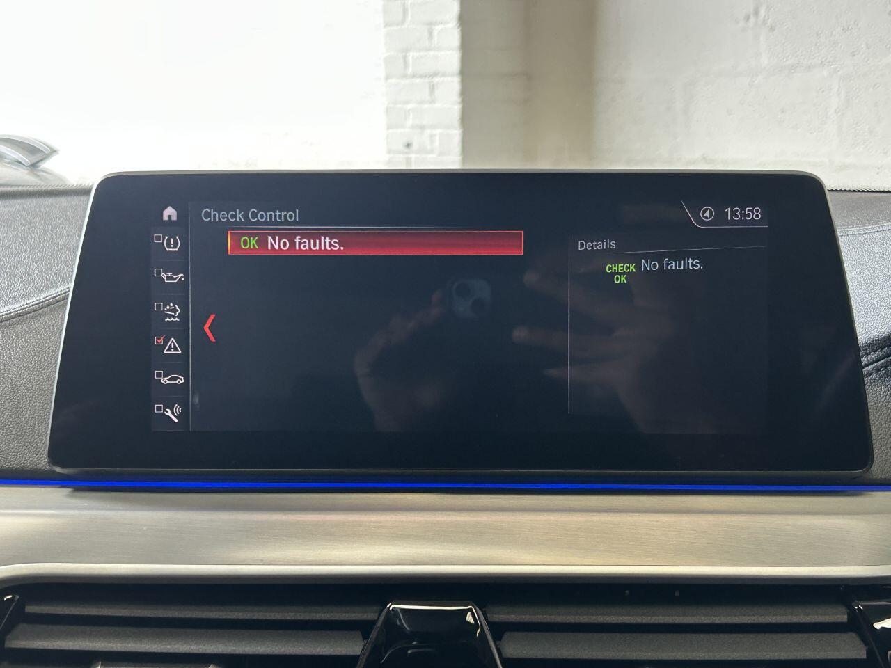 BMW 5 Series view 43