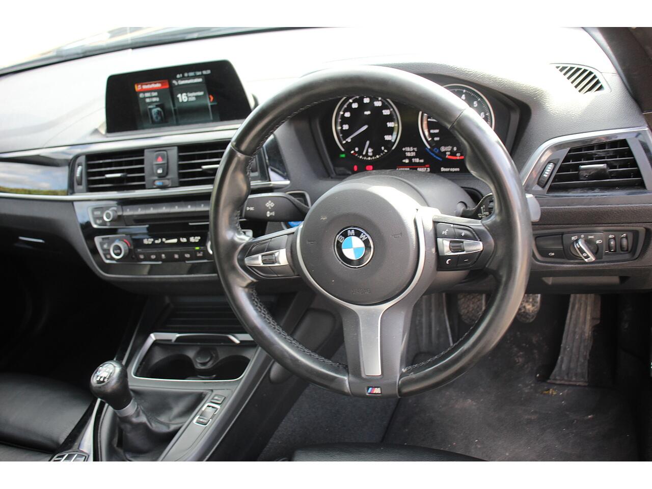 BMW 1 Series view 11