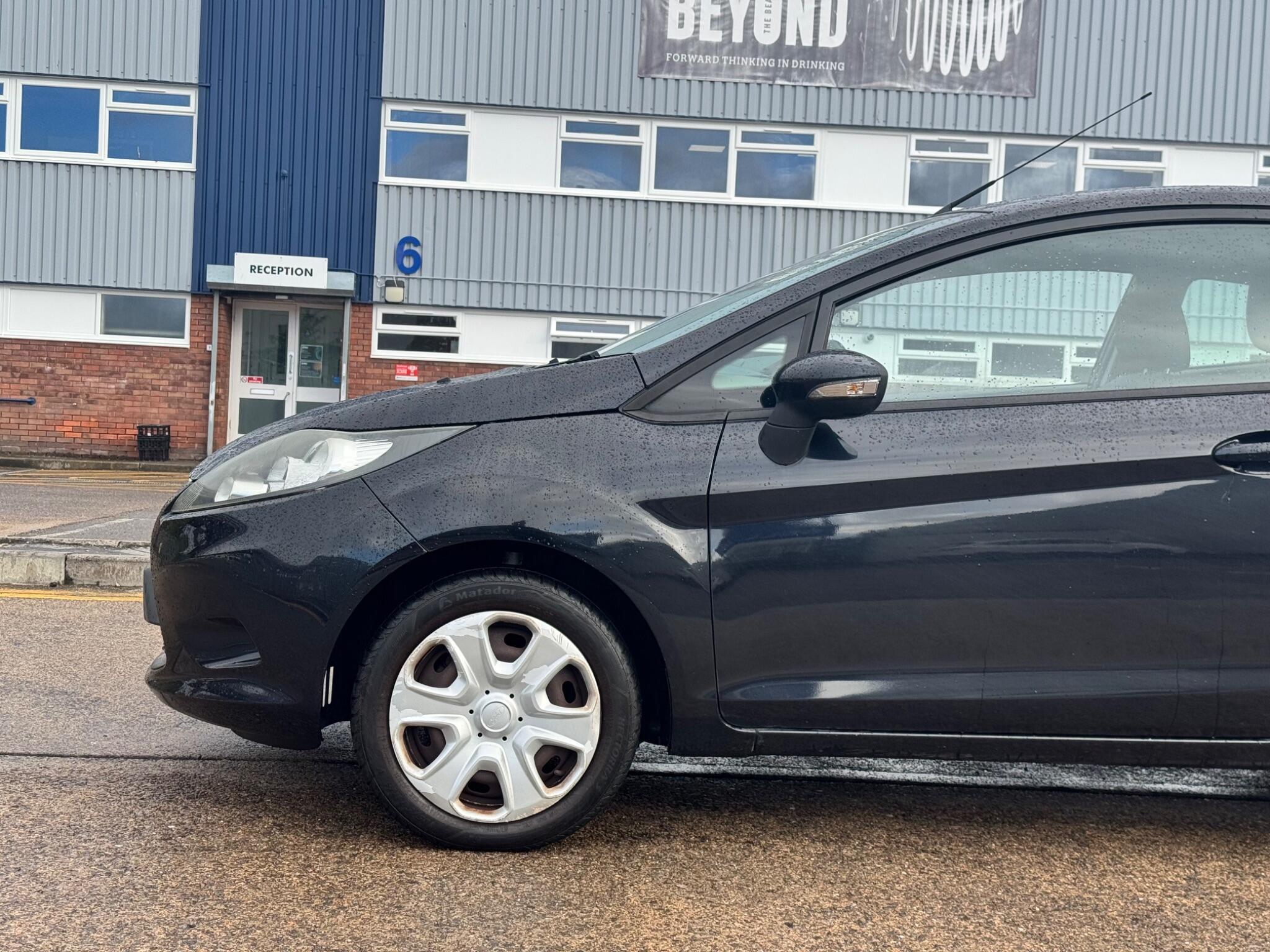 Ford Fiesta view 44