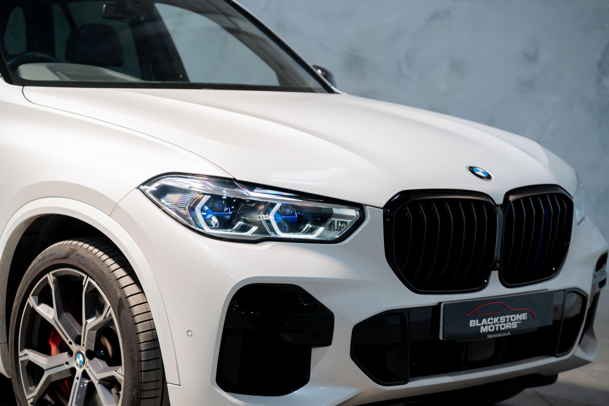 BMW X5 view 22