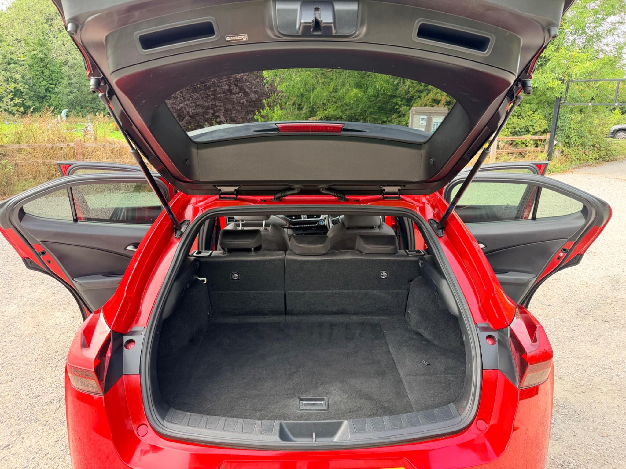 Lexus Ux view 48