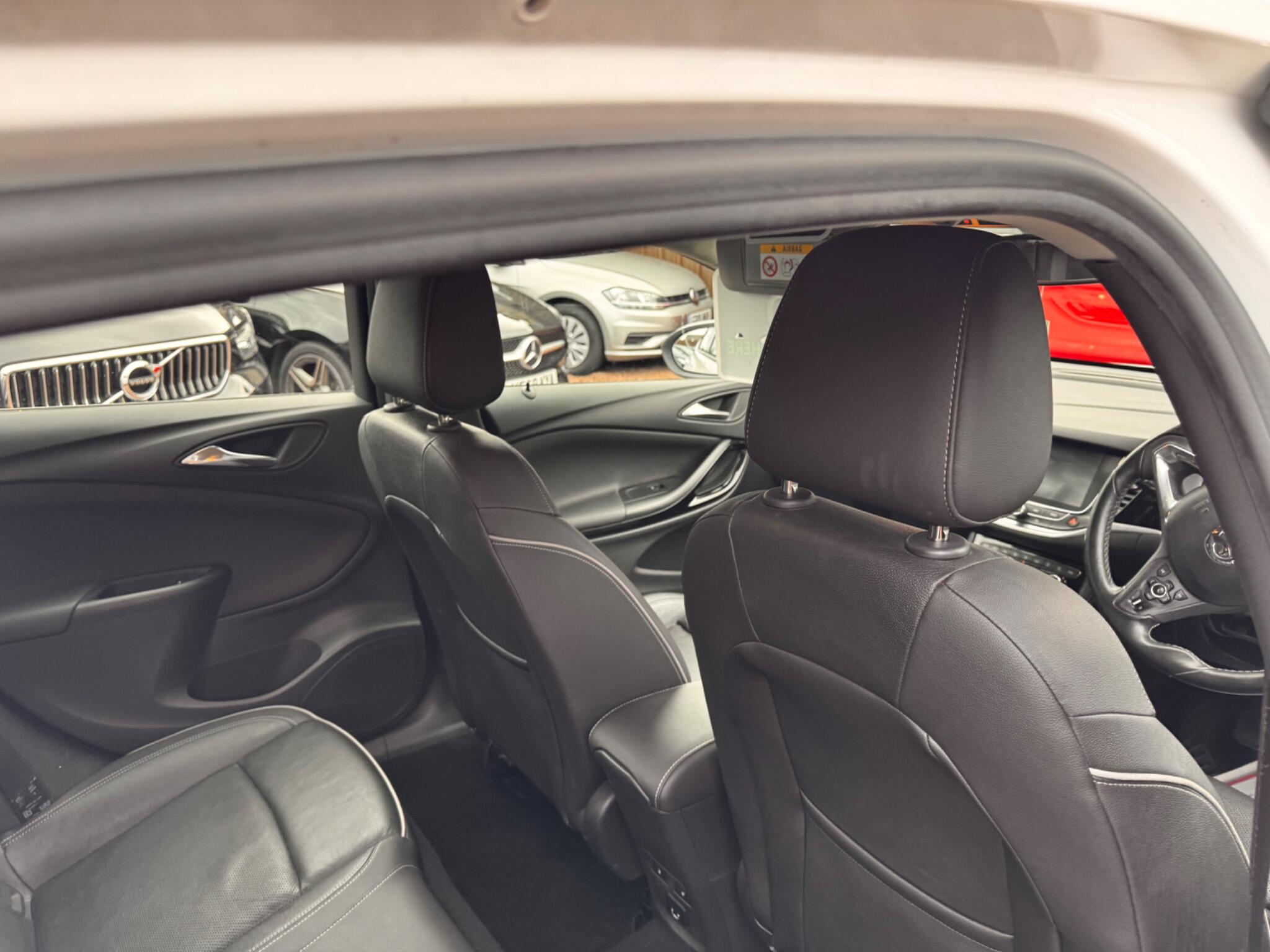 Vauxhall Astra view 35