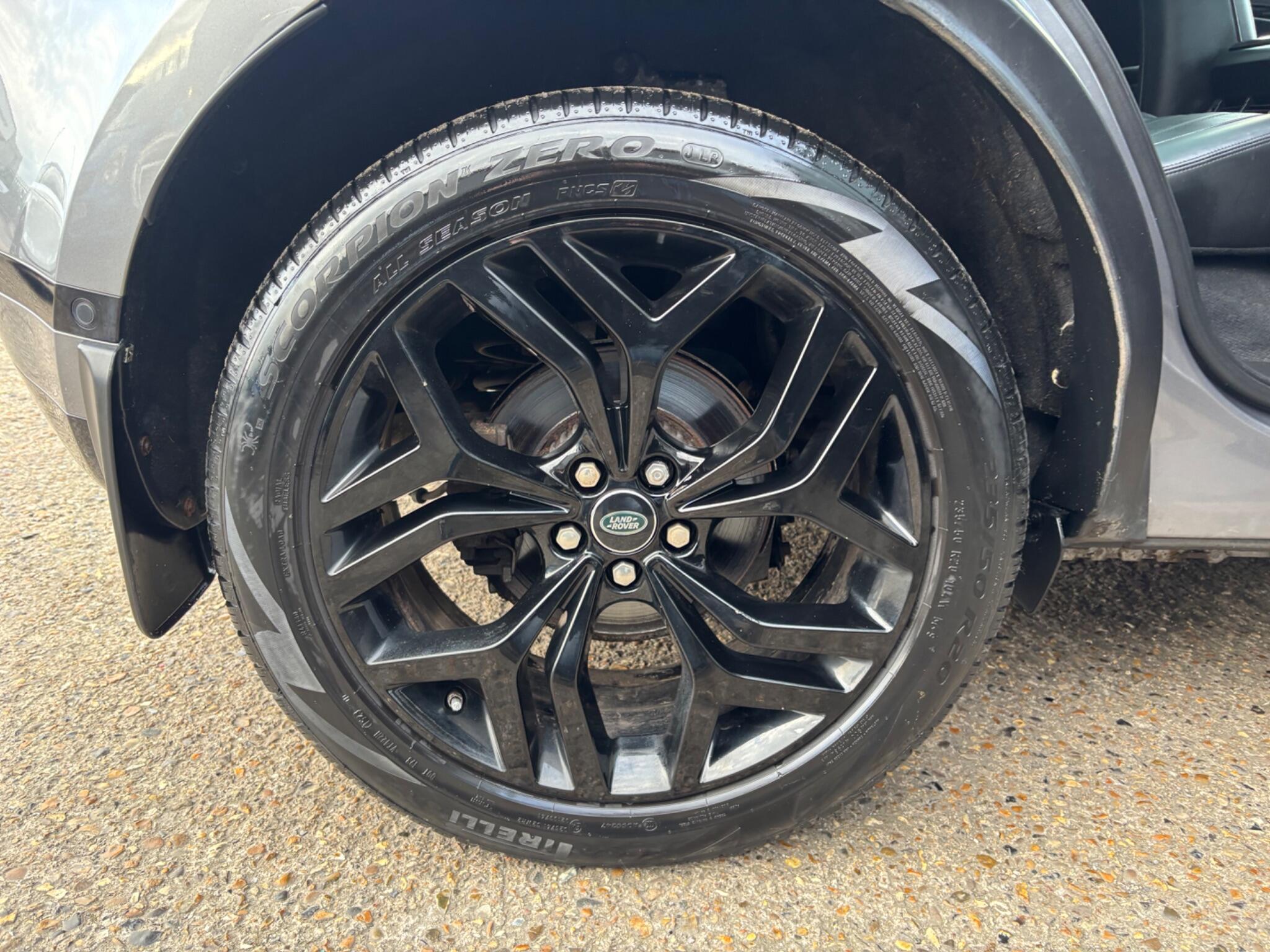 Land Rover Range Rover Evoque view 27