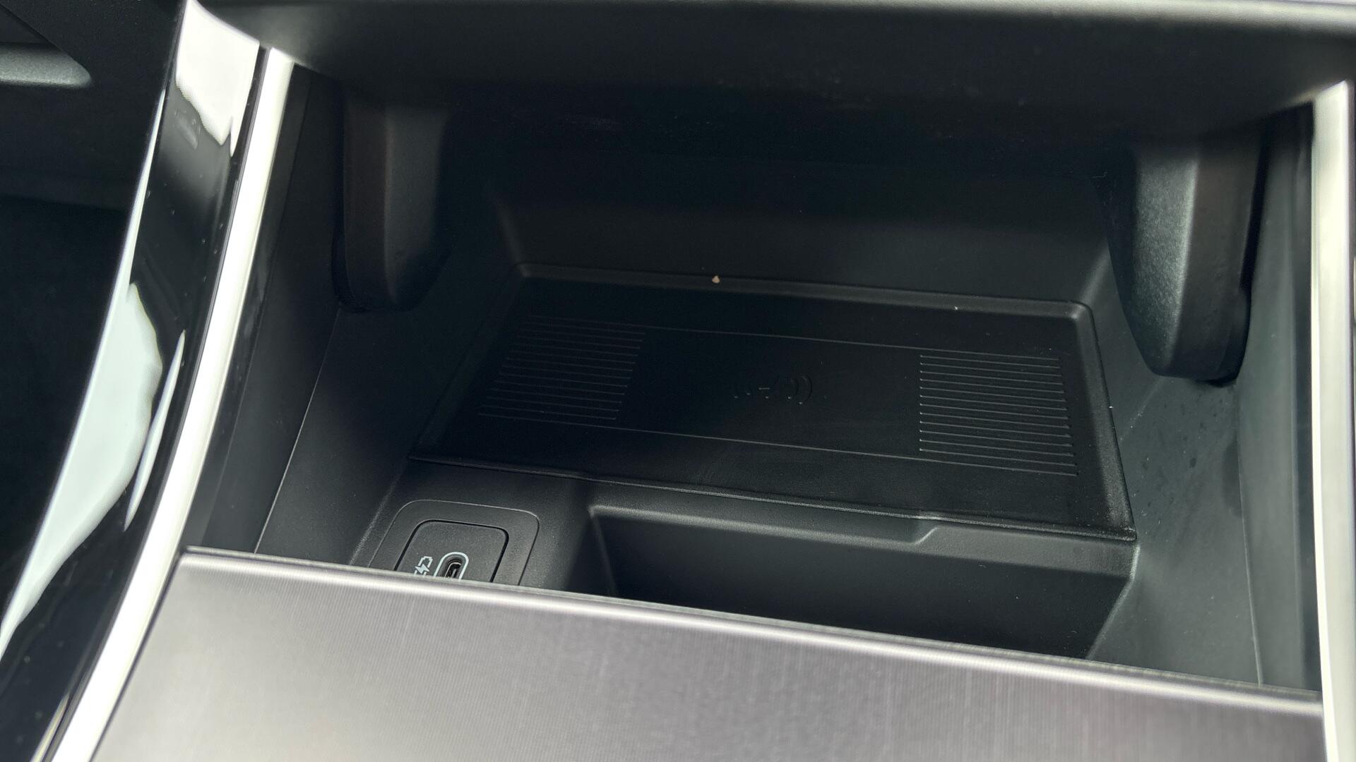Land Rover Range Rover Evoque view 44