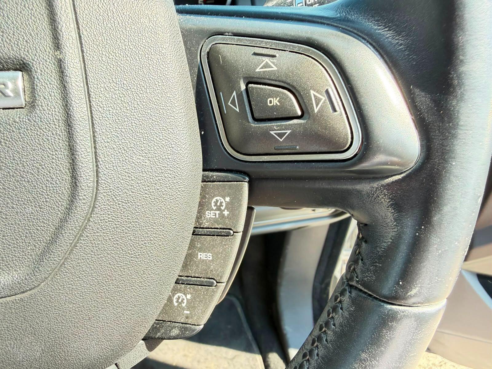 Land Rover Range Rover Evoque view 19