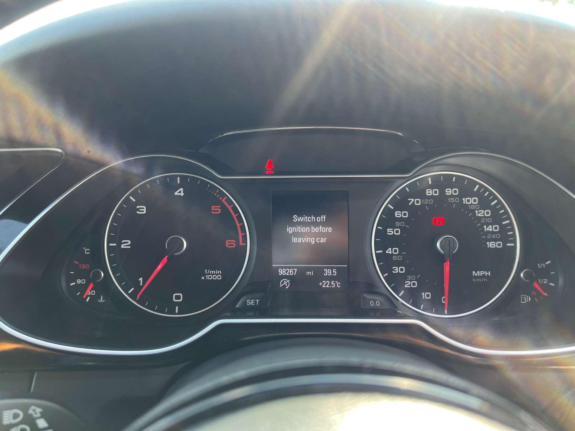 Audi A4 view 17