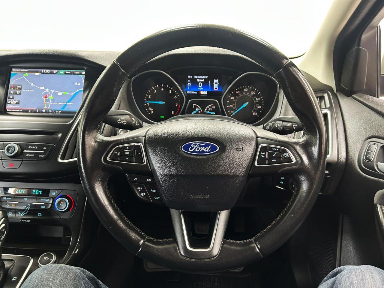 Ford Focus view 19