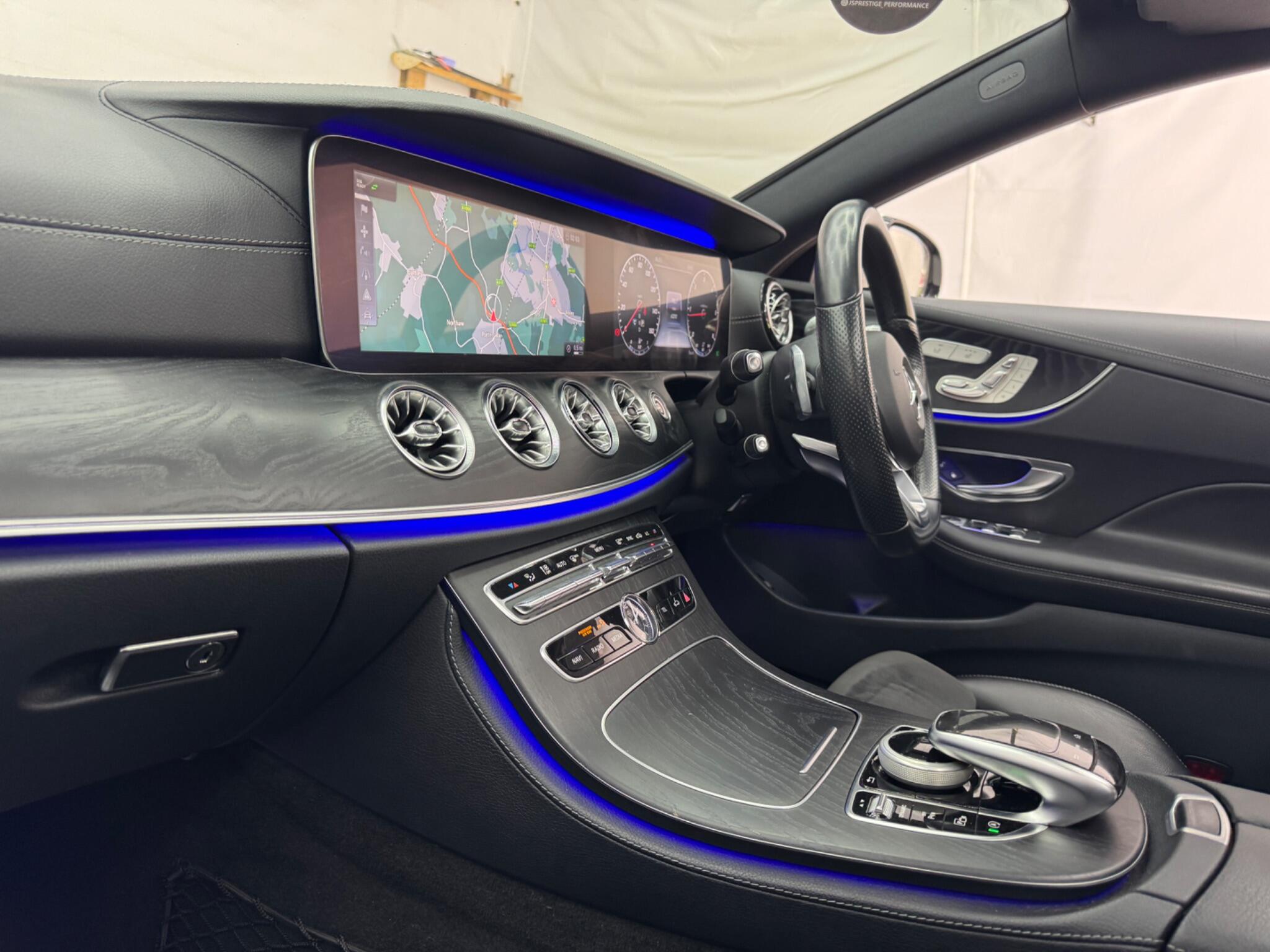 Mercedes-Benz E Class view 18