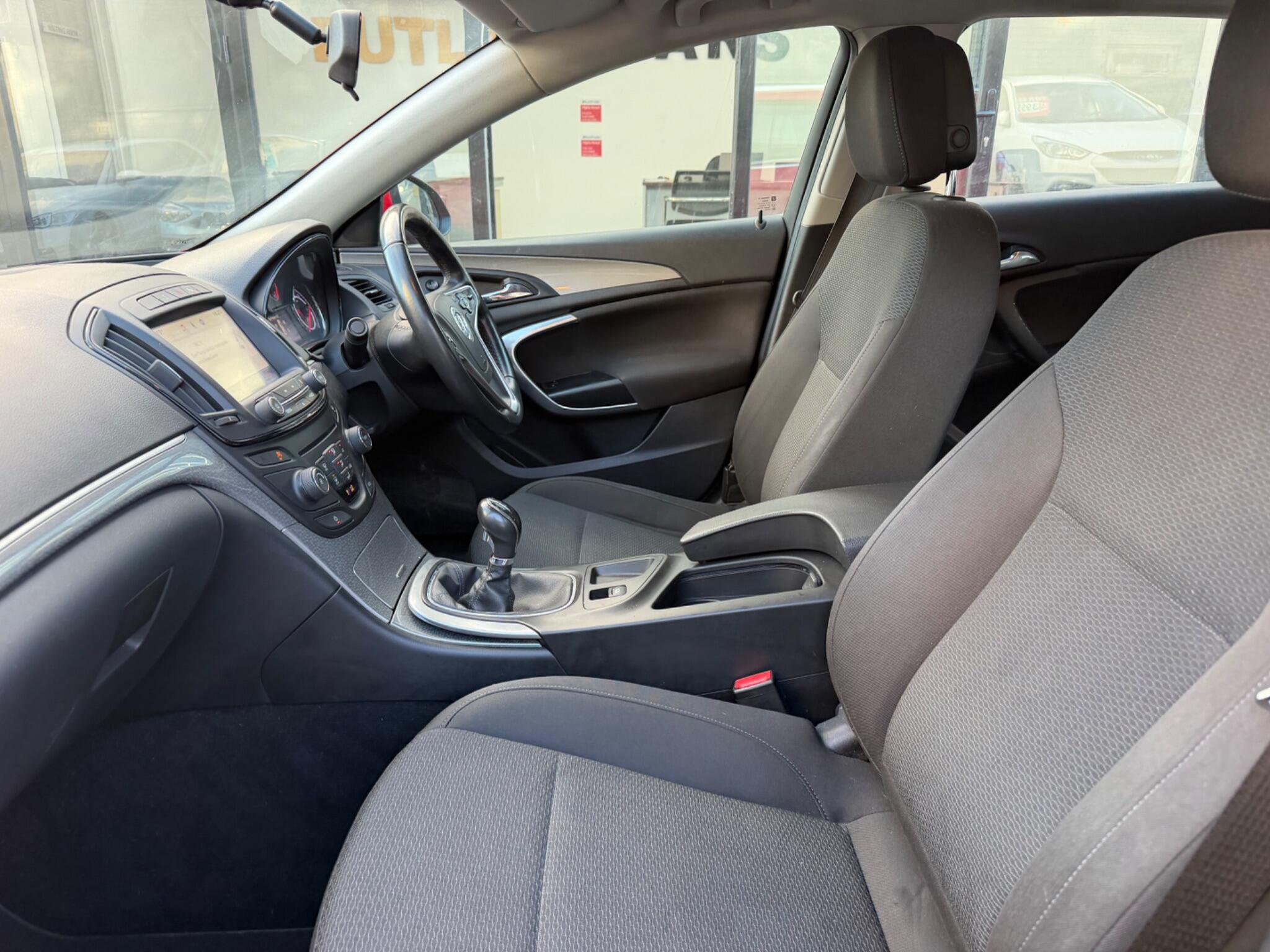 Vauxhall Insignia view 15