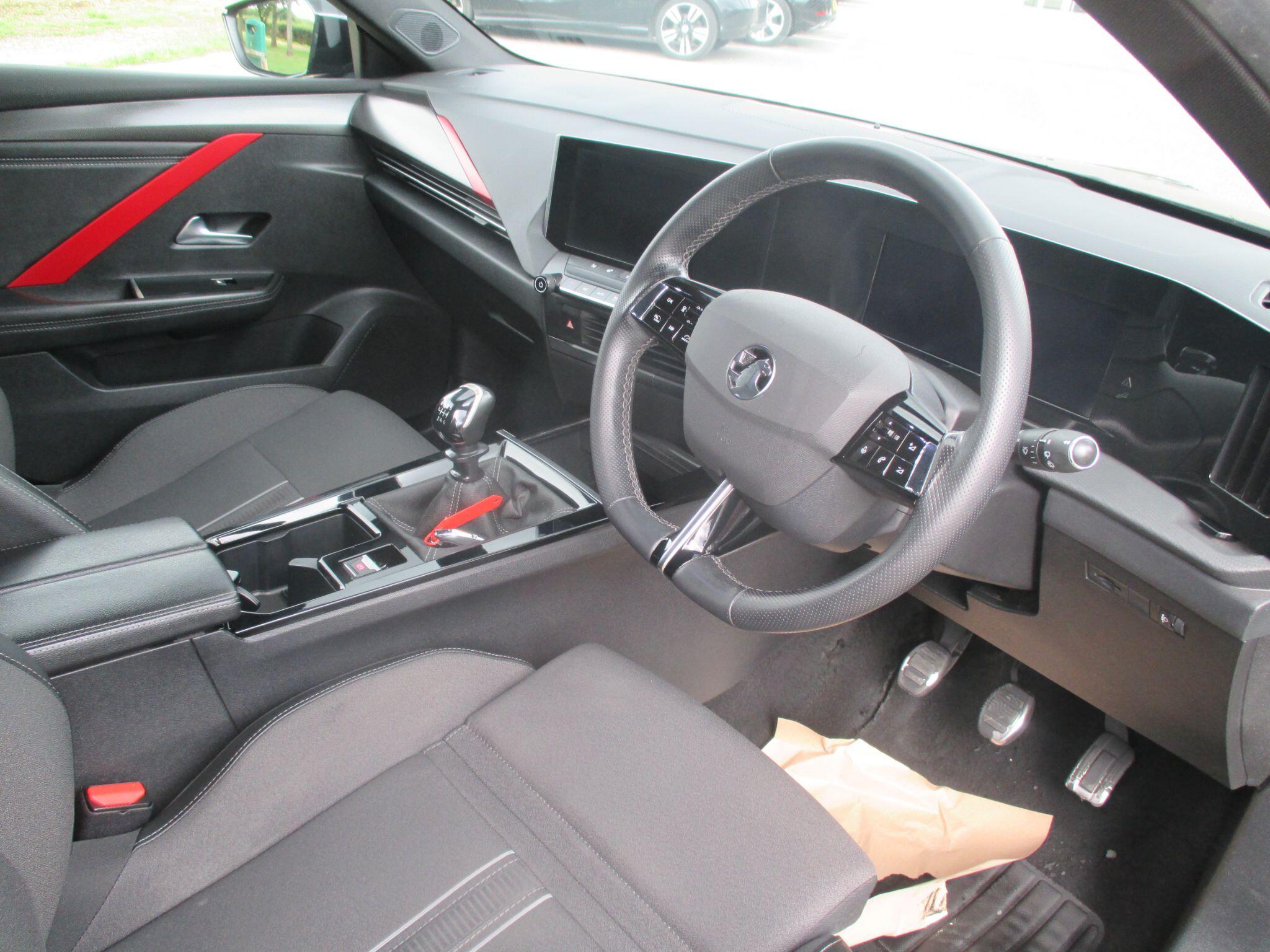 Vauxhall Astra view 33