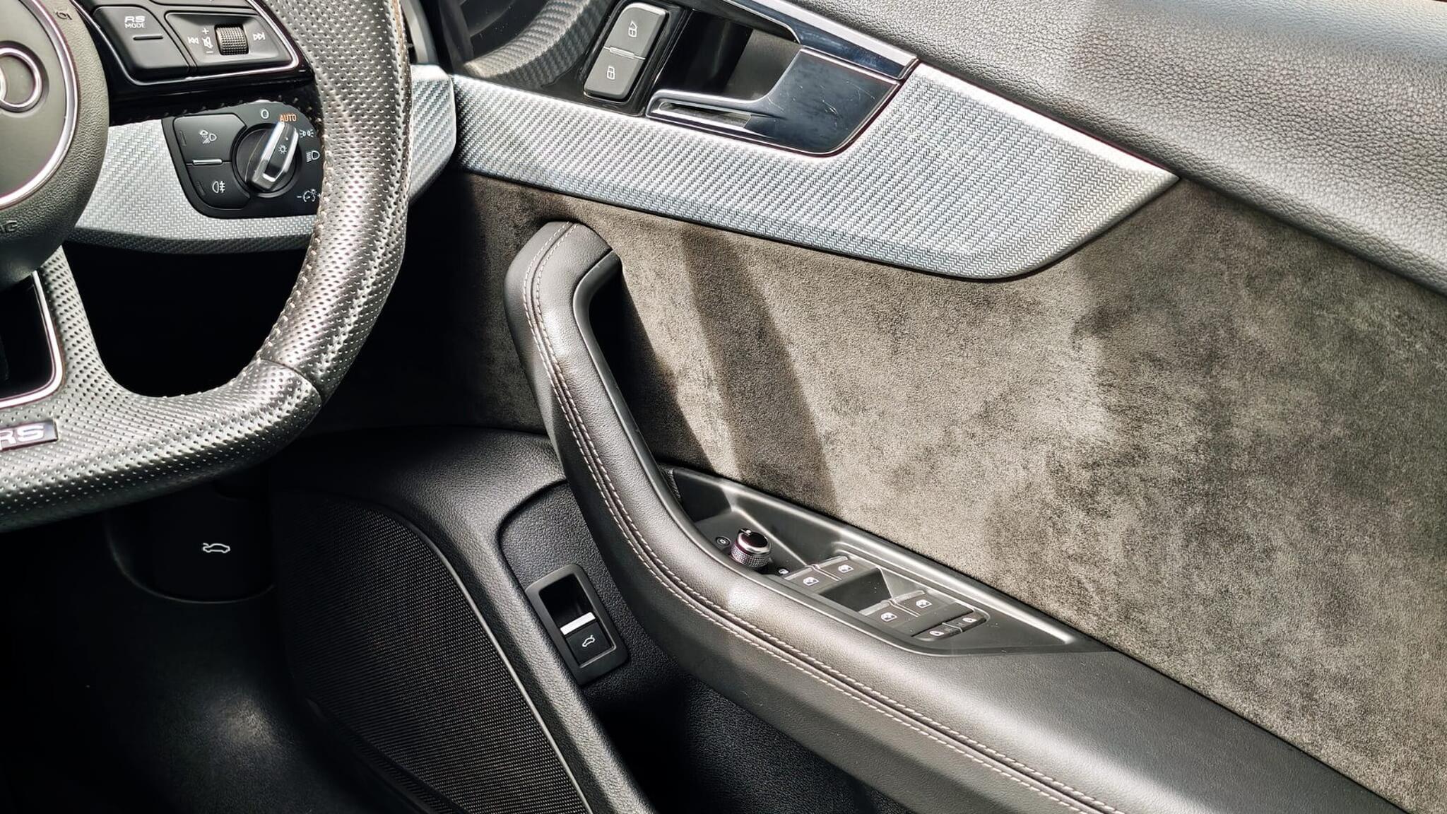 Audi RS5 view 30