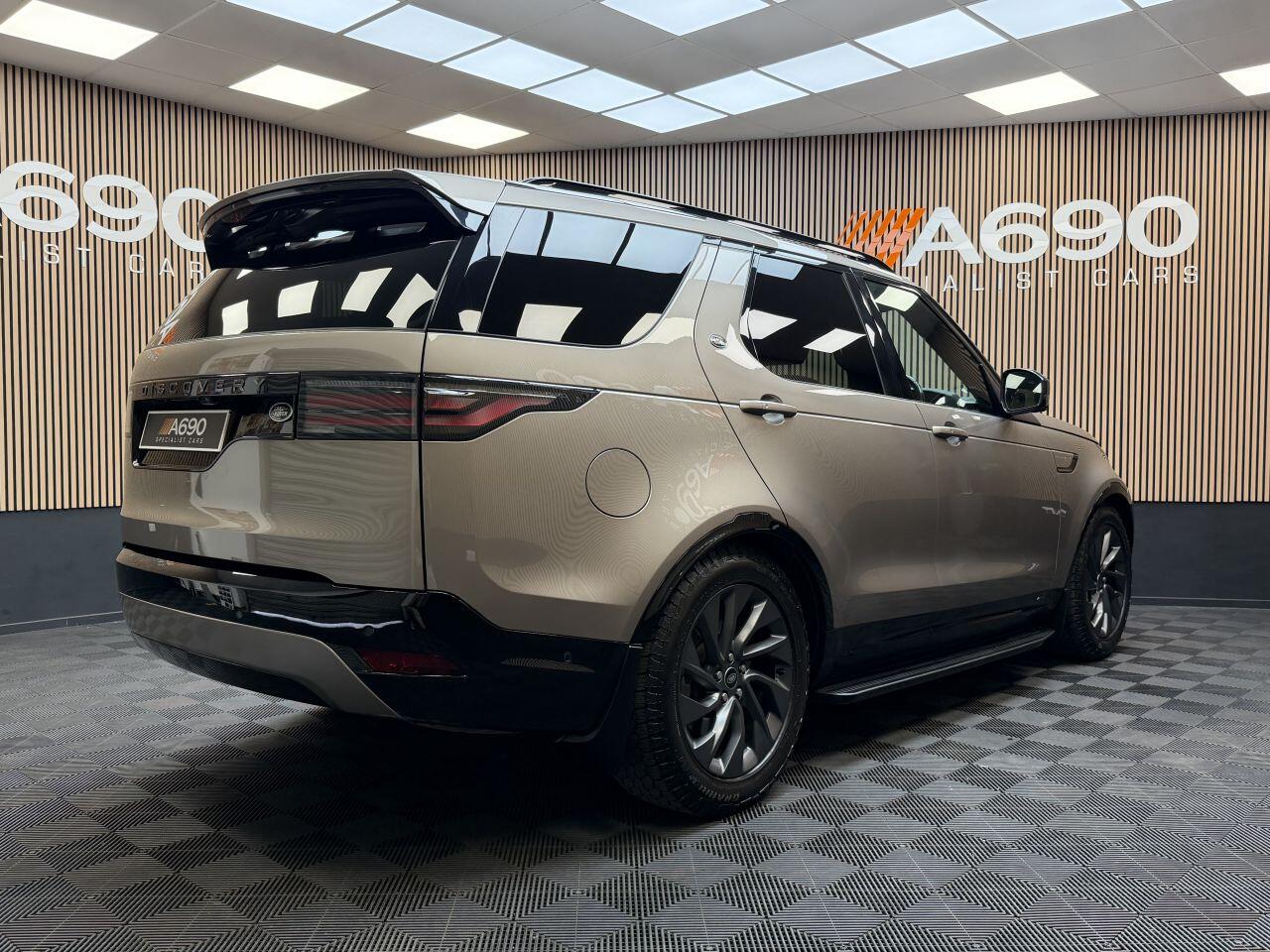 Land Rover Discovery 3 view 9